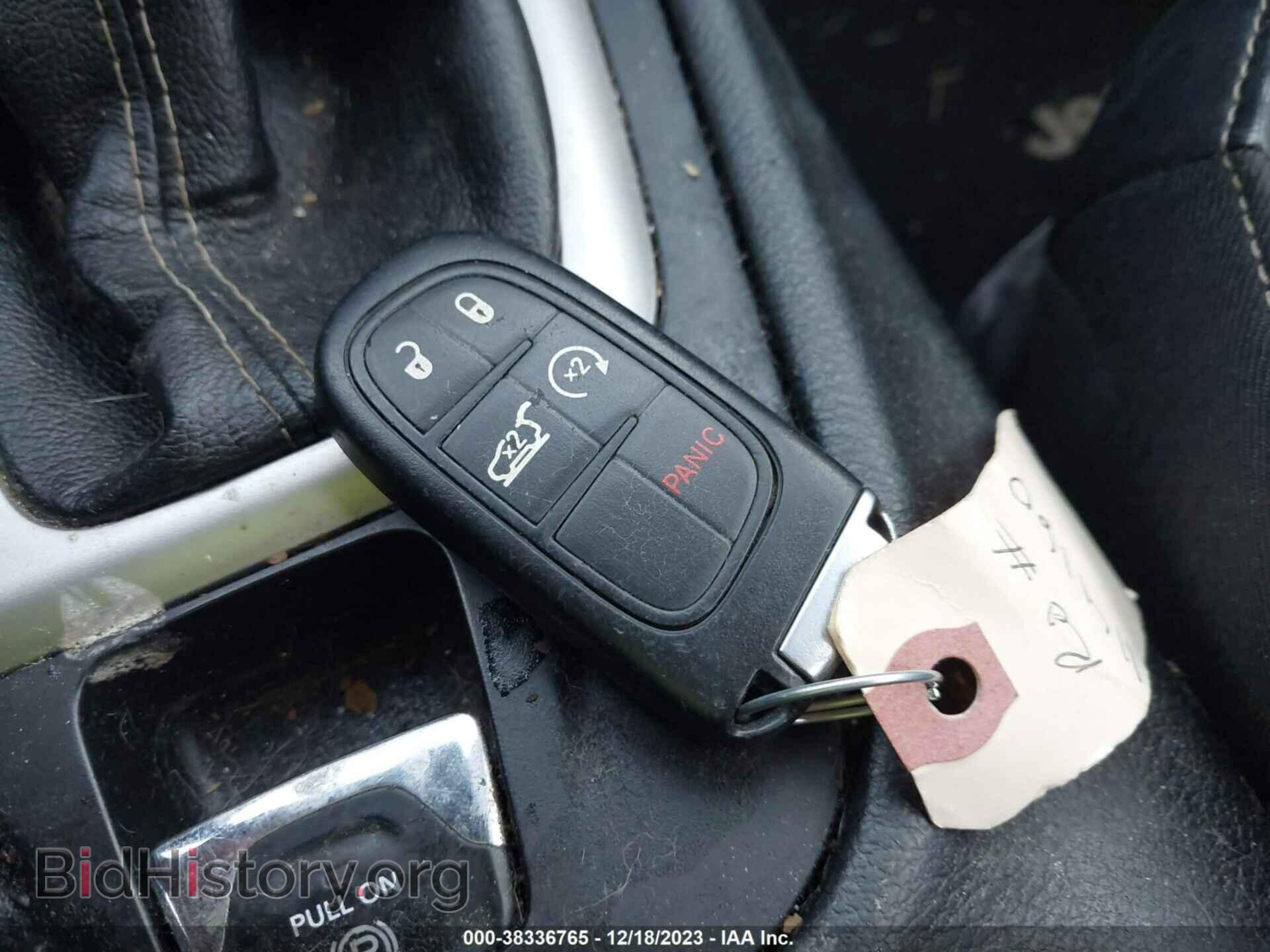 2018 JEEP CHEROKEE - VIN: 1C4PJLLB5JD503950 - Фото 11