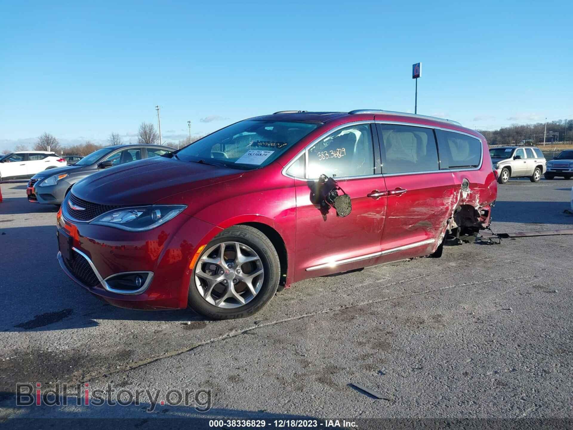 2017 CHRYSLER PACIFICA - VIN: 2C4RC1GG3HR599324 - Photo 2