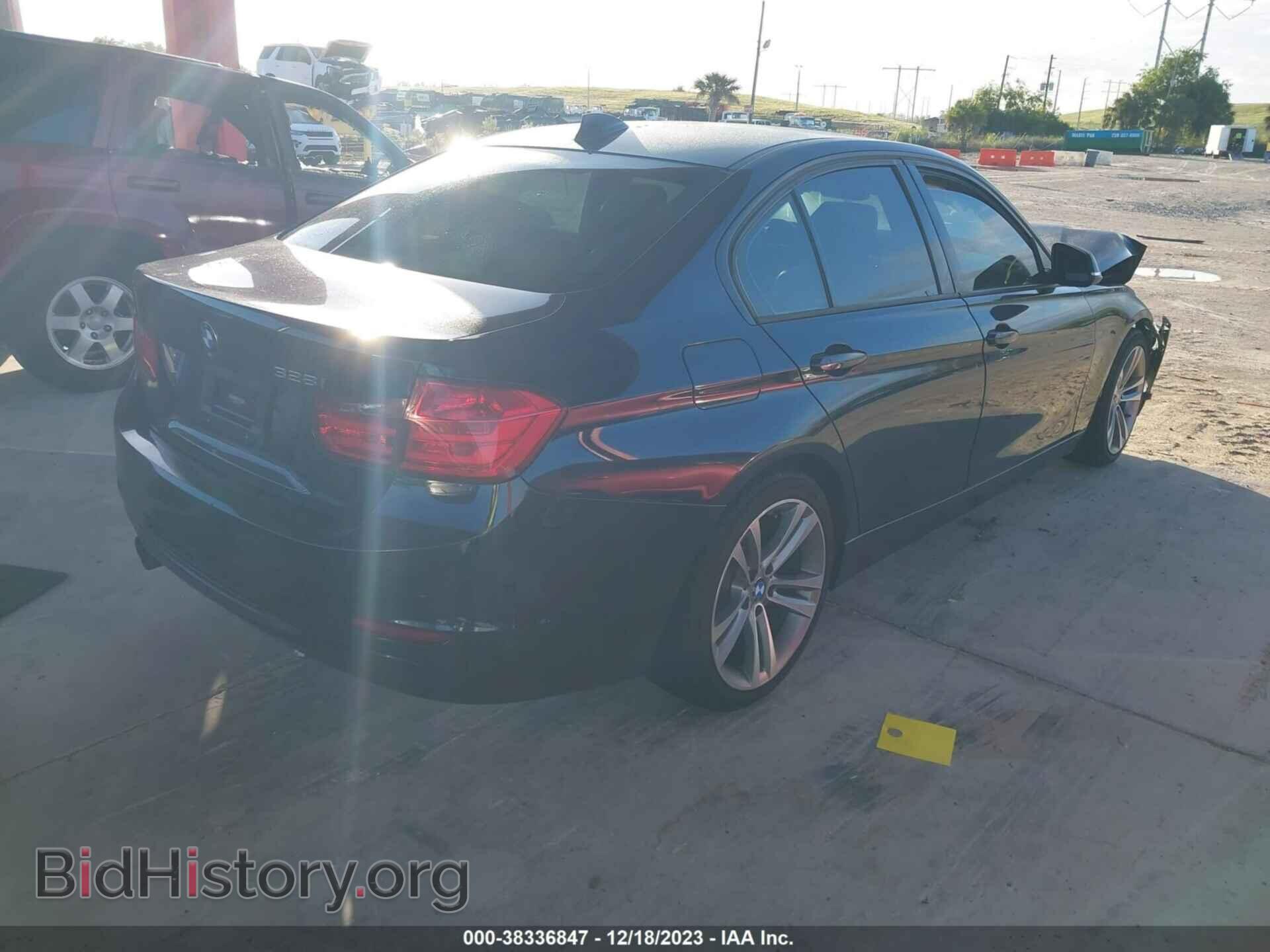 2012 BMW 328I - VIN: WBA3A5C56CF347572 - Фото 4
