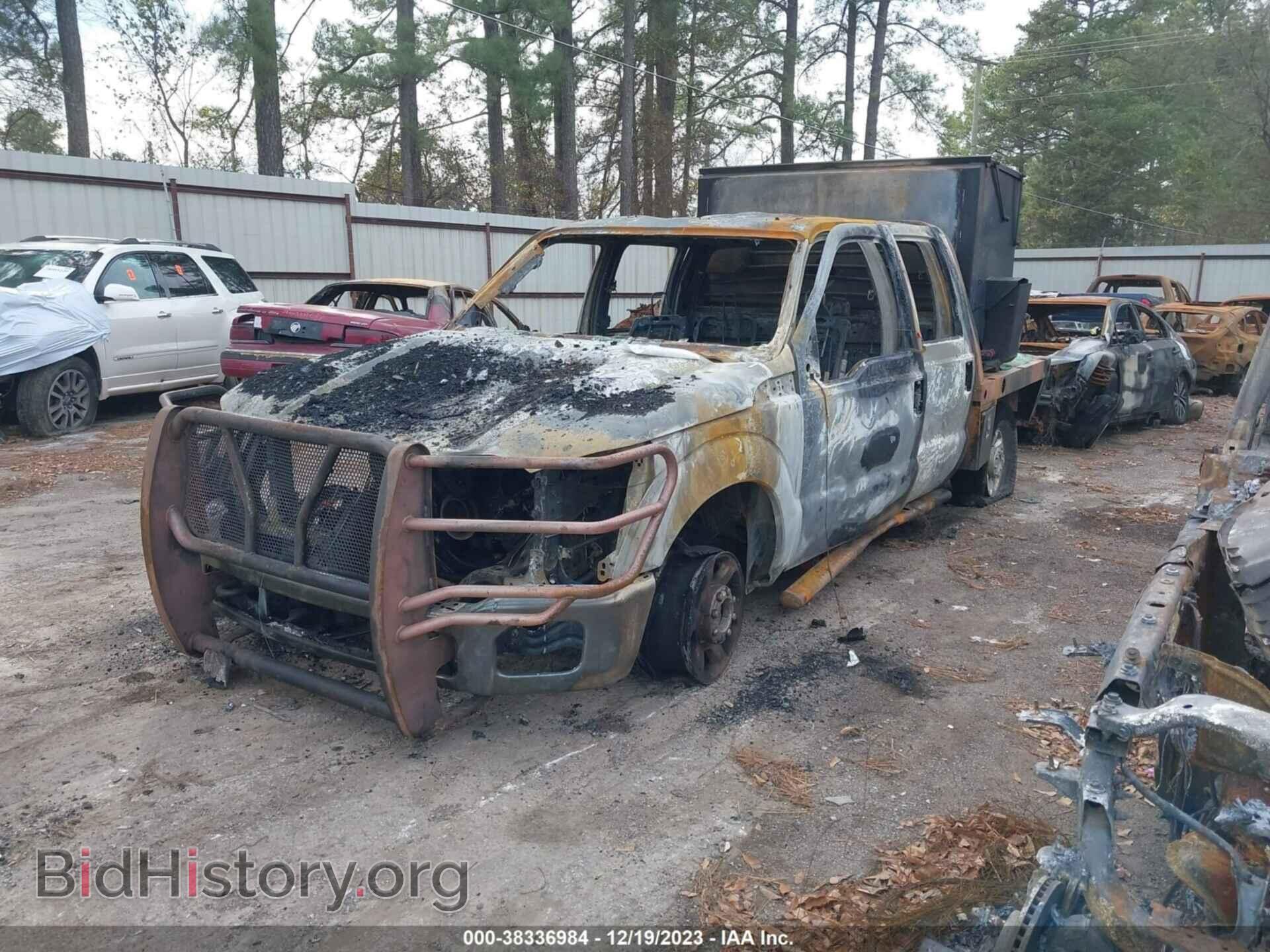 2015 FORD F-250 - VIN: 1FT7W2B61FEA75019 - Фото 2