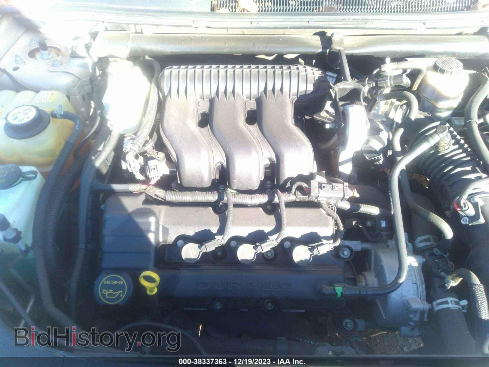 2007 FORD FIVE HUNDRED - VIN: 1FAFP25127G101812 - Фото 10