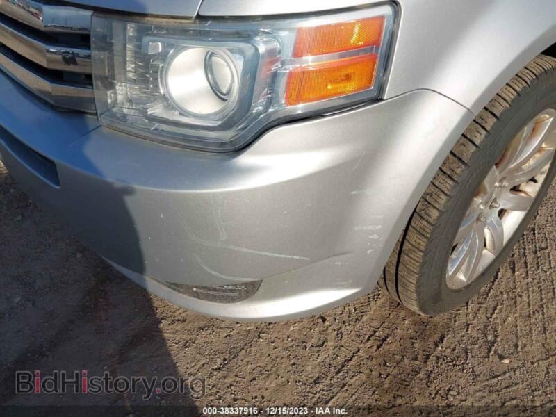 2011 Ford FLEX (VIN 2FMGK5DCXBBD30932) — photo 6 of 11
