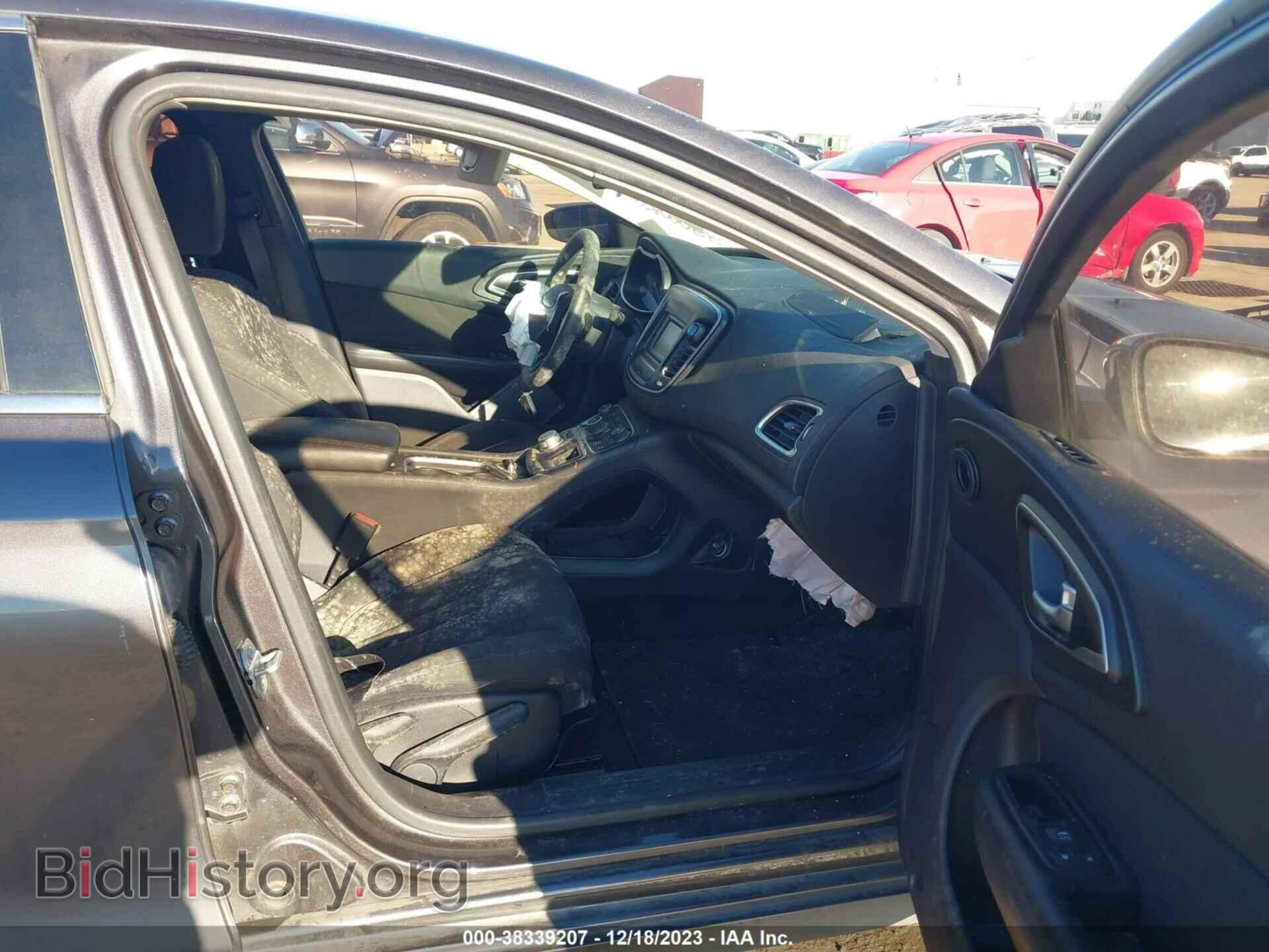 2016 CHRYSLER 200 - VIN: 1C3CCCAB2GN113536 - Фото 5