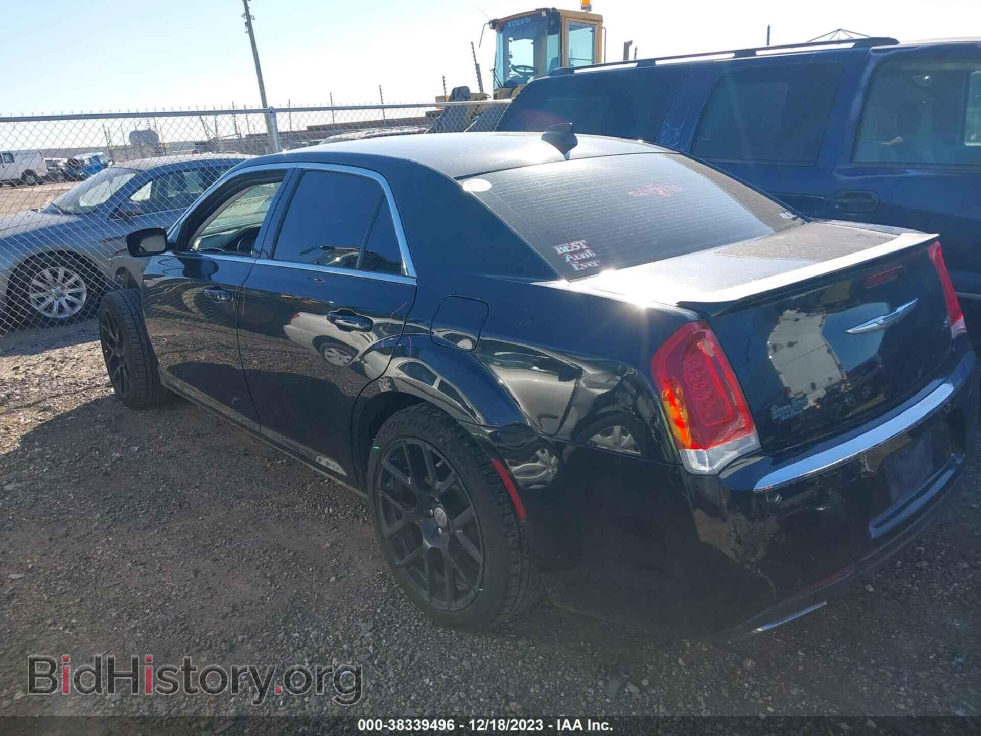 2015 CHRYSLER 300 - VIN: 2C3CCAAG8FH792526 - Фото 3