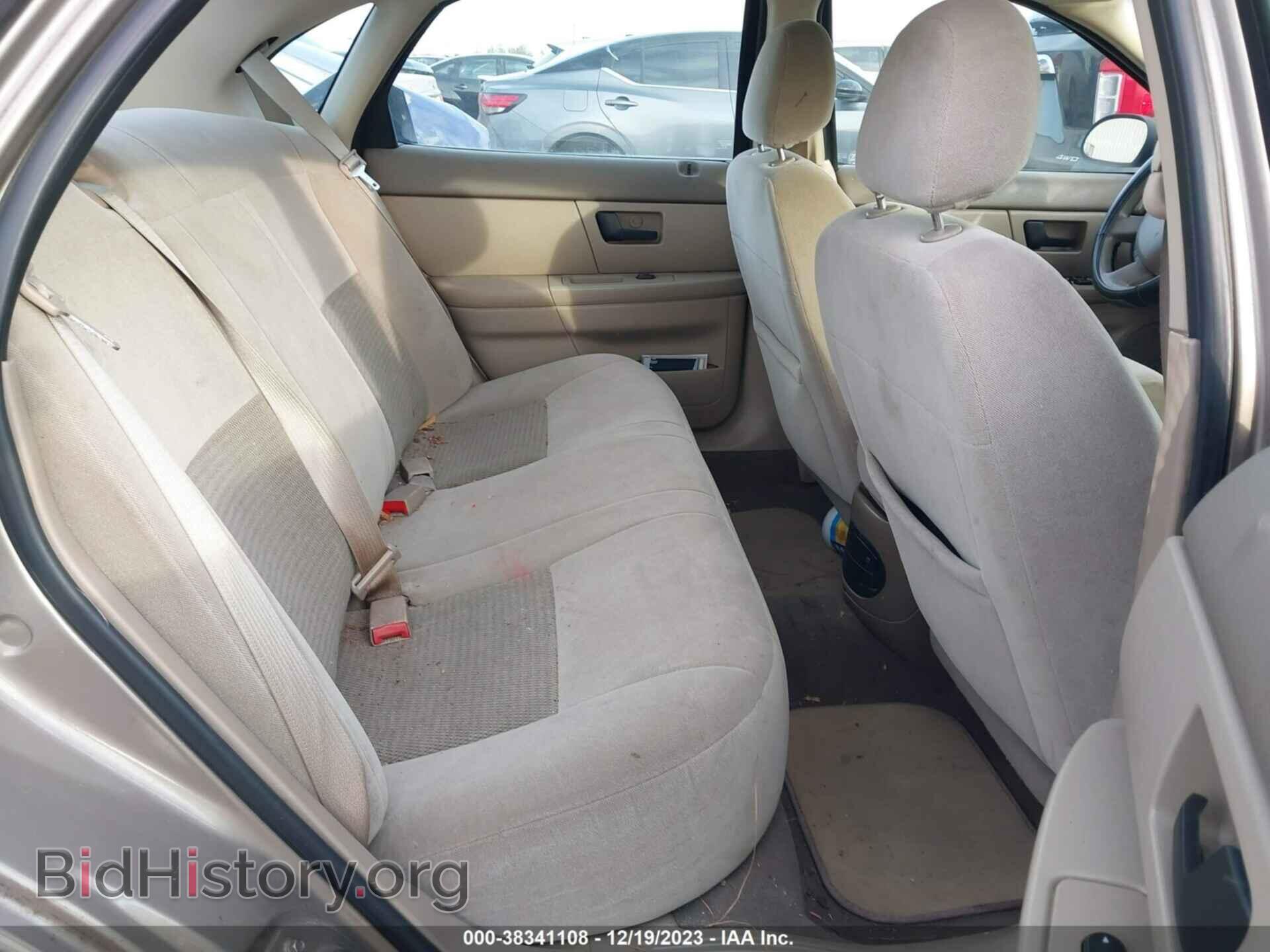 2006 FORD TAURUS - VIN: 1FAFP53UX6A140891 - Фото 8