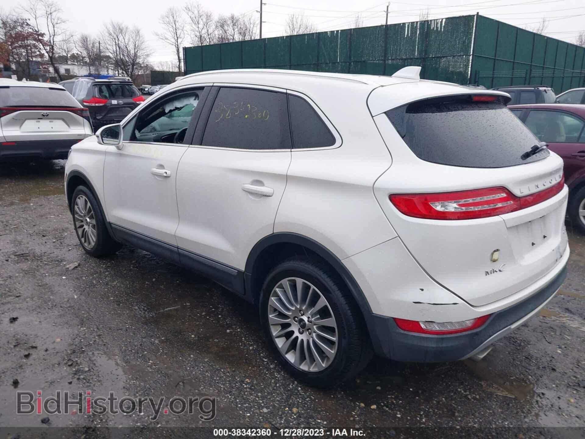 2017 LINCOLN MKC - VIN: 5LMCJ3D90HUL68017 - Photo 3