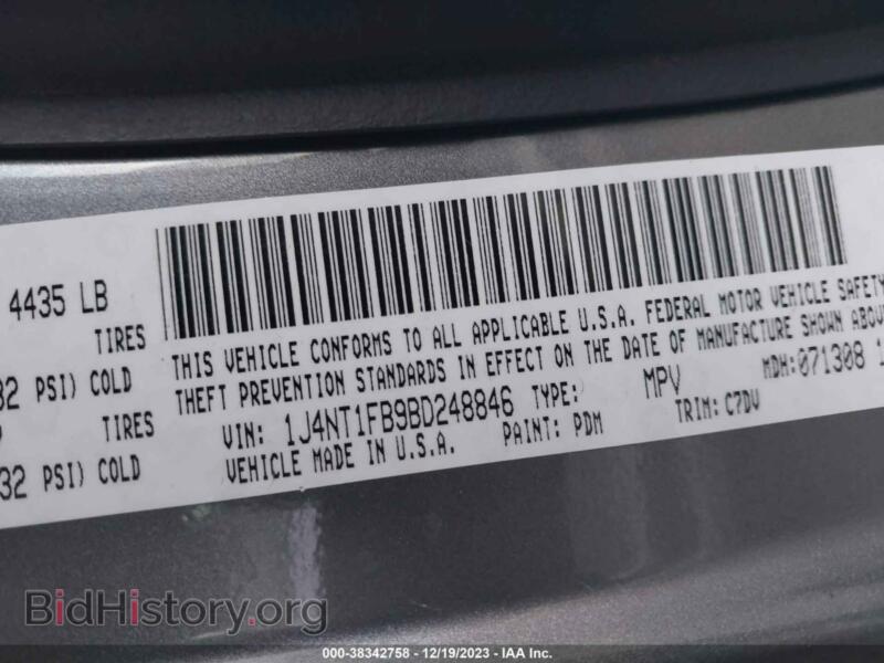 2011 Jeep COMPASS (VIN 1J4NT1FB9BD248846) — фото 9 из 16