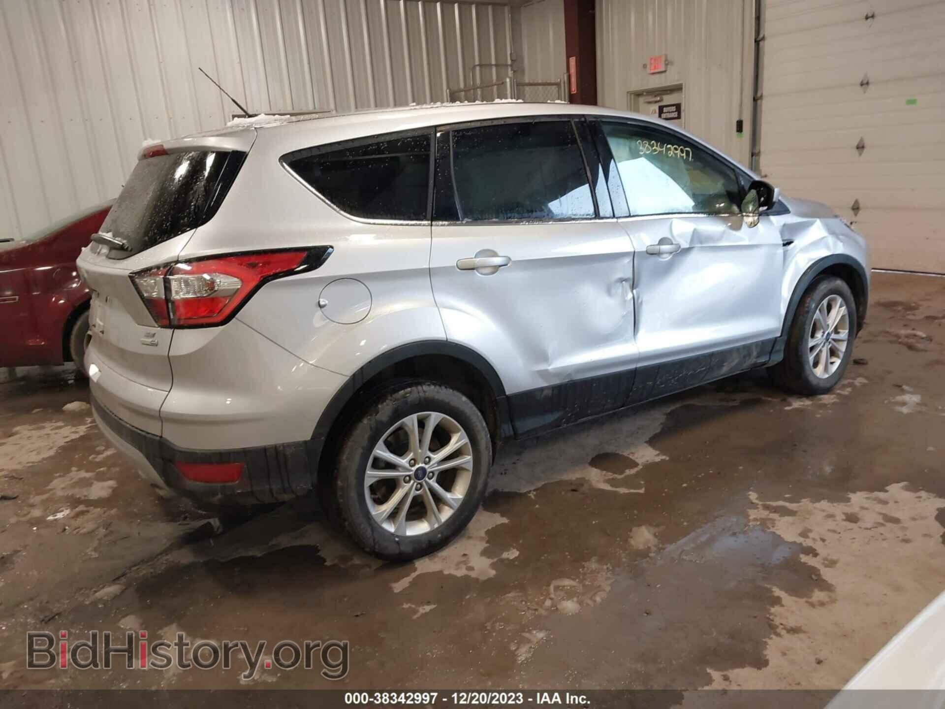 2017 FORD ESCAPE - VIN: 1FMCU9GD5HUE21940 - Photo 4