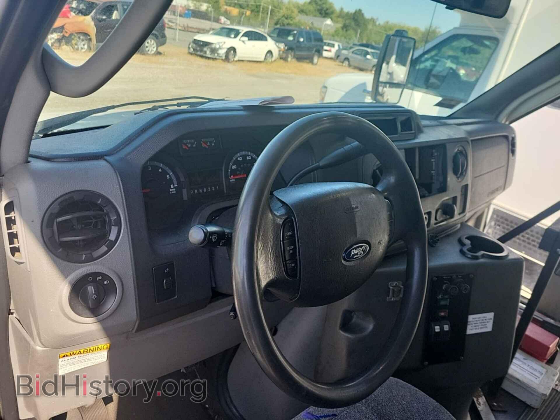 2014 FORD E-450 CUTAWAY - VIN: 1FDFE4FS2EDB05548 - Фото 2