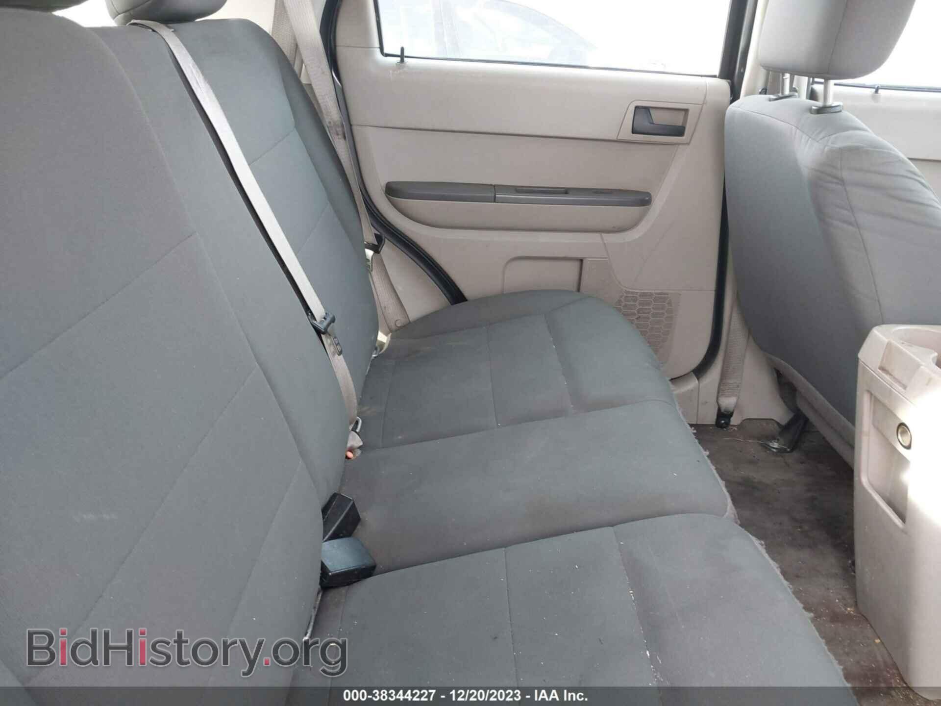 2011 FORD ESCAPE - VIN: 1FMCU0C72BKC12959 - Фото 8