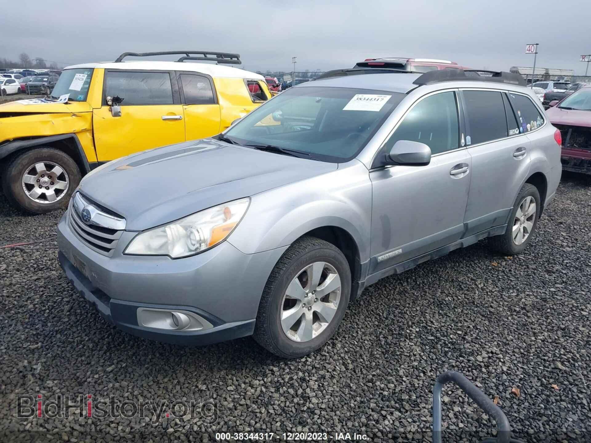 2011 SUBARU OUTBACK - VIN: 4S4BRBFCXB3376942 - Фото 2