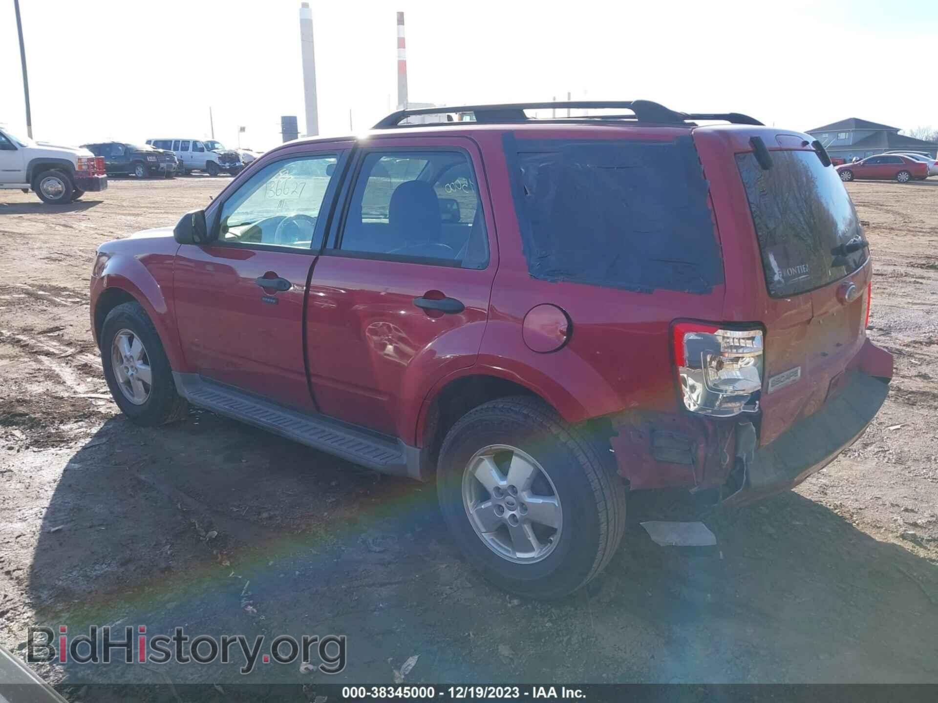 2011 FORD ESCAPE - VIN: 1FMCU0D71BKB53918 - Фото 3