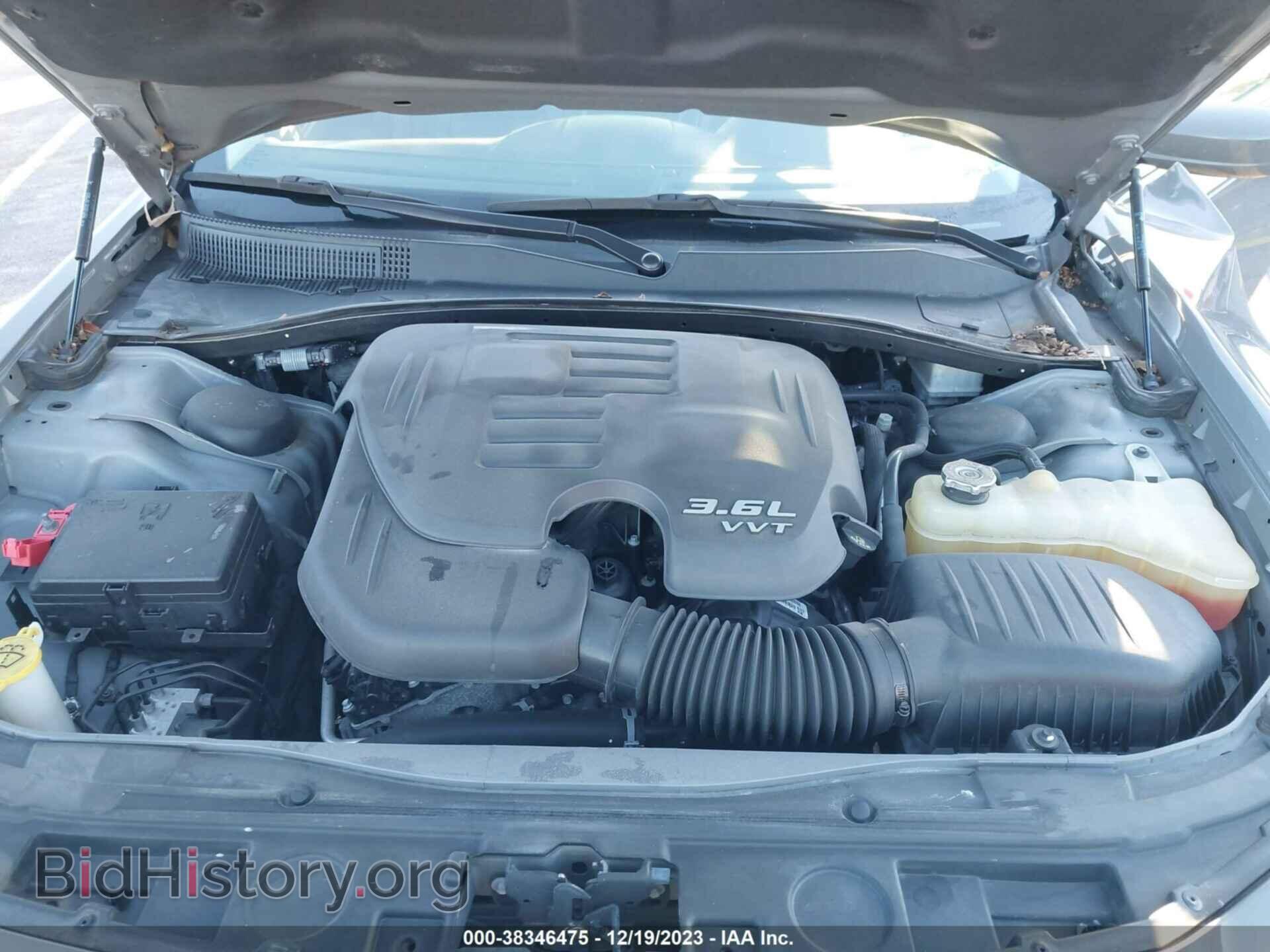 2017 CHRYSLER 300 - VIN: 2C3CCAAG2HH599596 - Фото 10