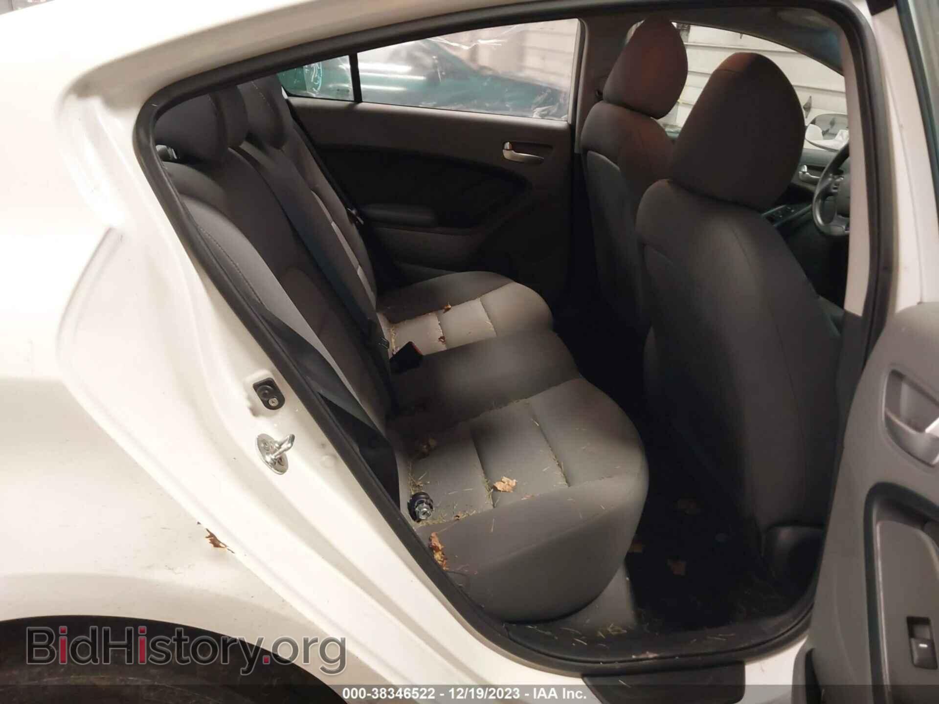 2017 KIA FORTE - VIN: 3KPFK4A74HE048109 - Фото 8