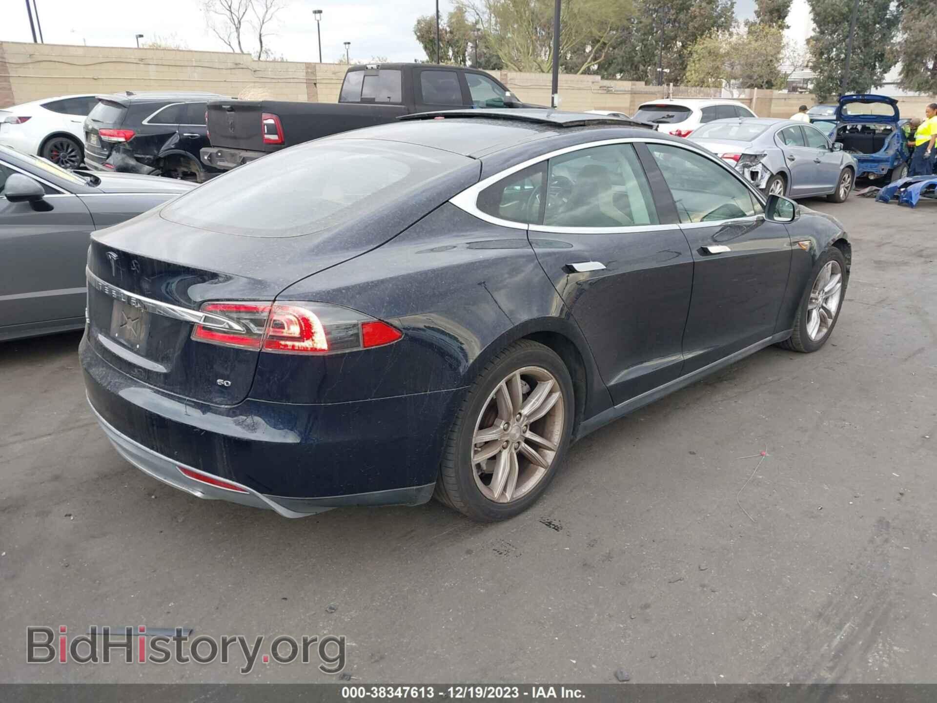 2013 TESLA MODEL S - VIN: 5YJSA1CG8DFP03647 - Фото 4