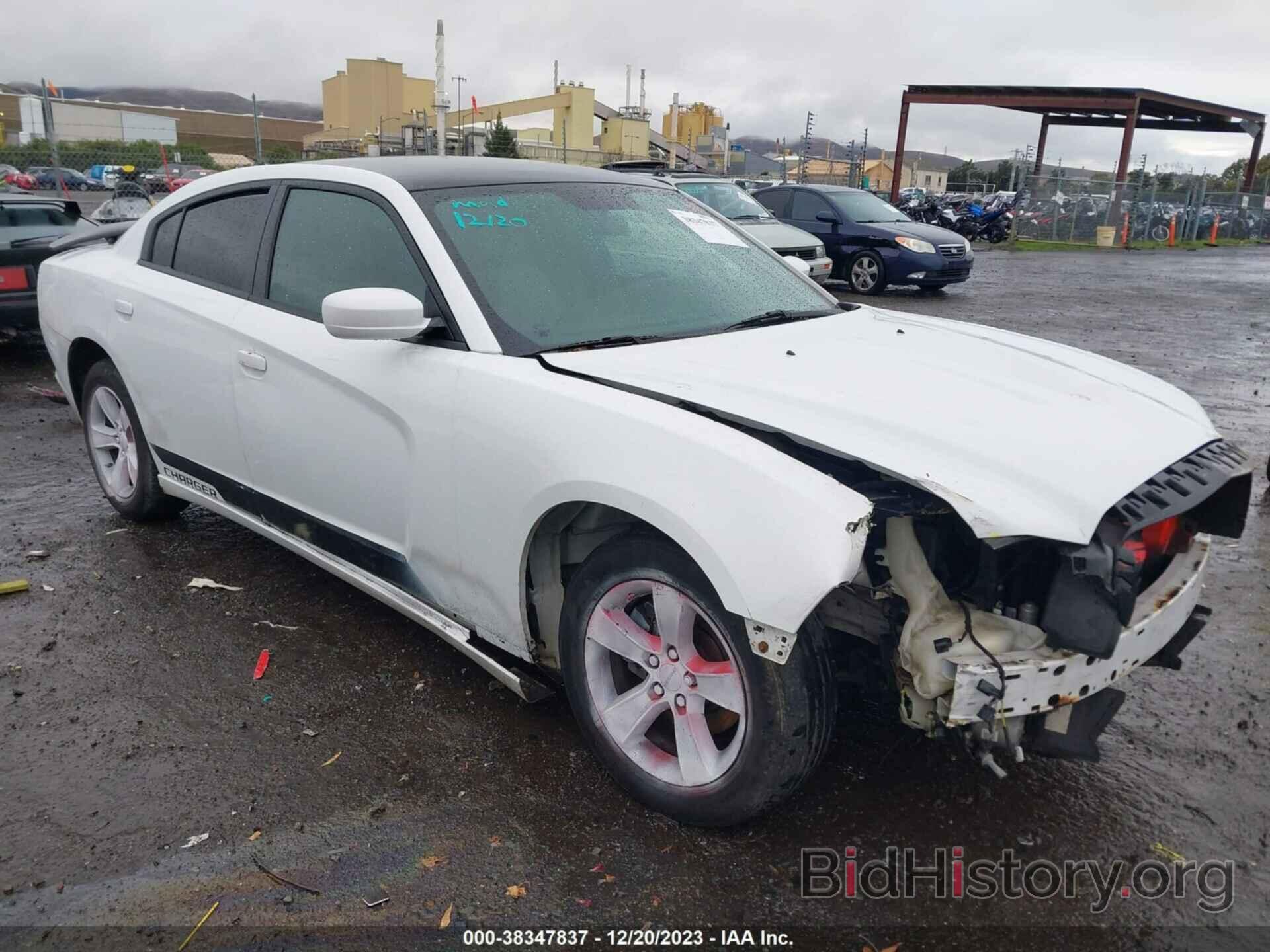 Photo 2C3CDXBG5DH636424 - DODGE CHARGER 2013