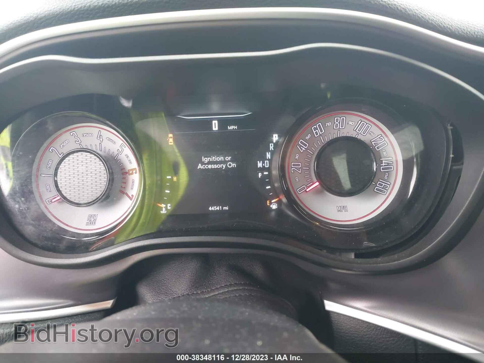 2019 DODGE CHALLENGER - VIN: 2C3CDZBT2KH503769 - Фото 7