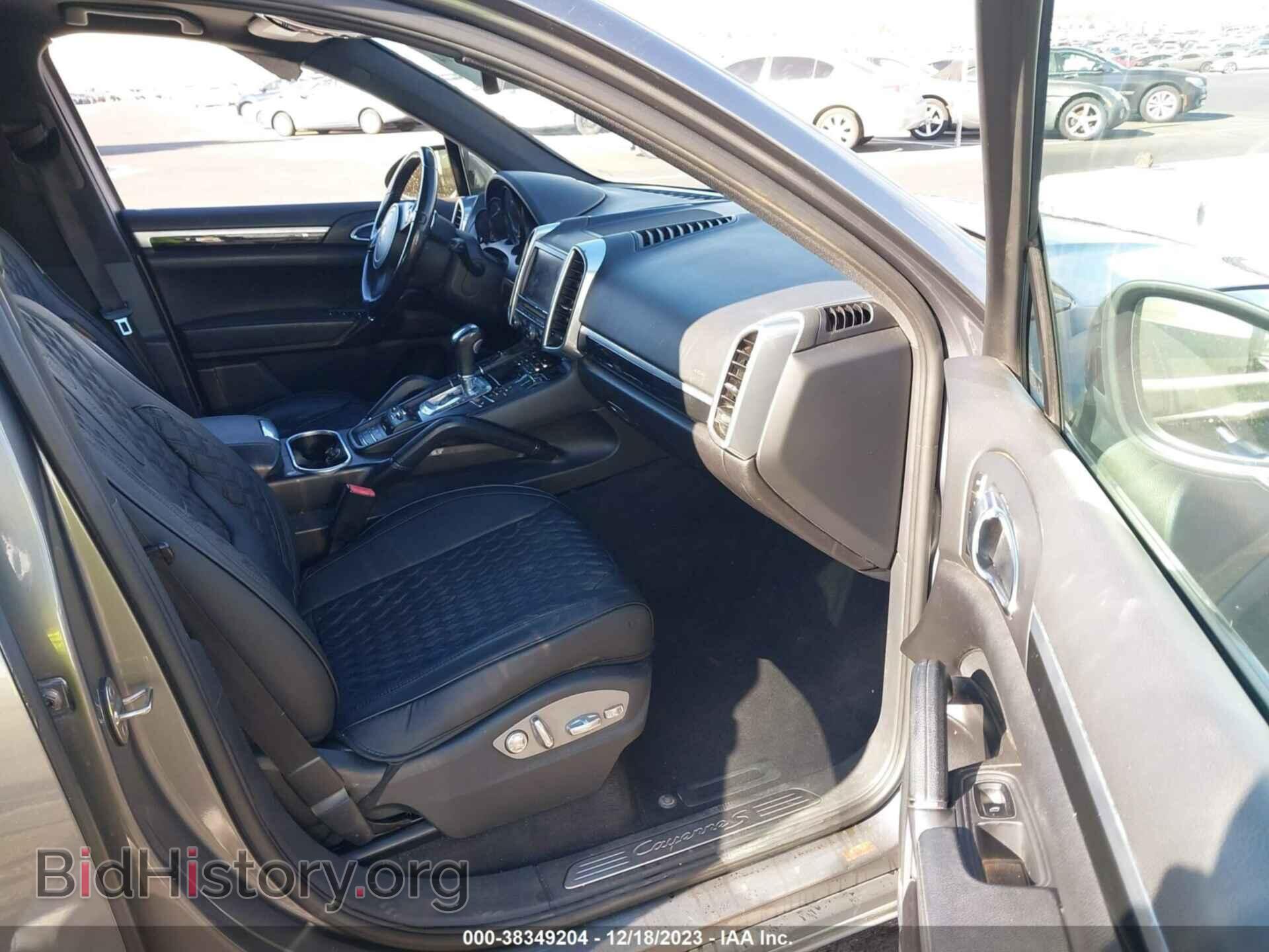 2011 PORSCHE CAYENNE - VIN: WP1AB2A22BLA51476 - Фото 5