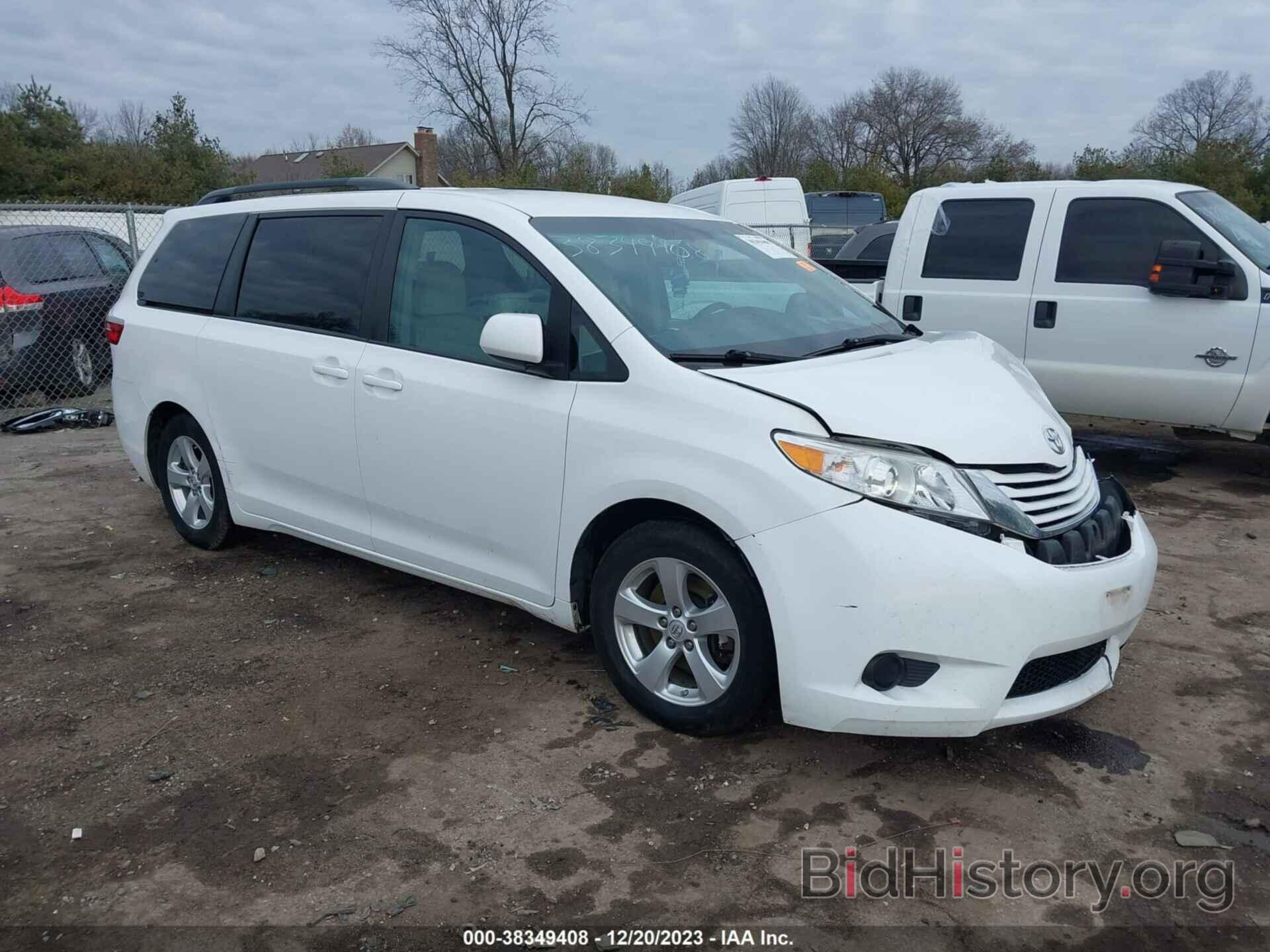 Photo 5TDKZ3DC1HS830497 - TOYOTA SIENNA 2017