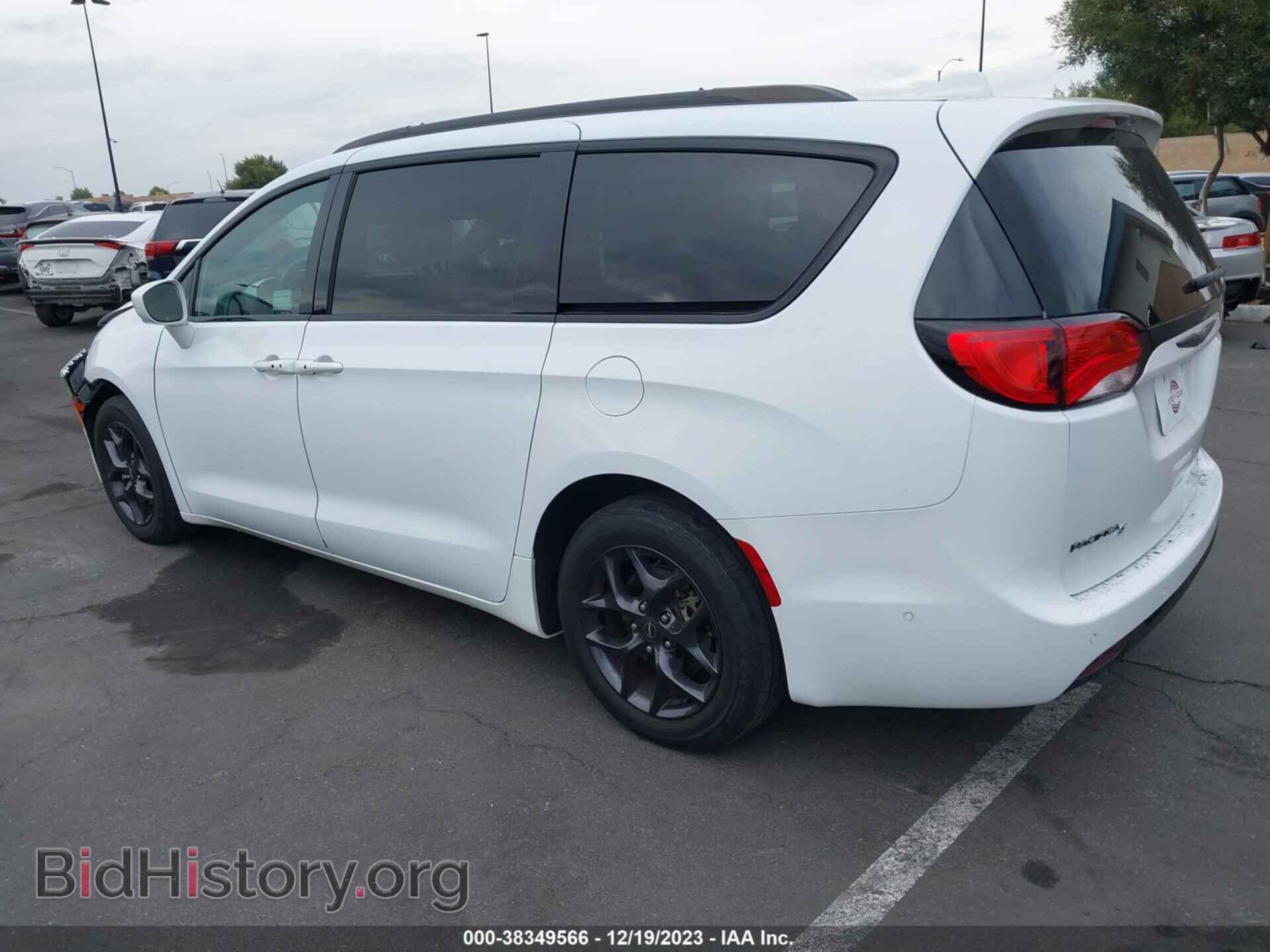 2019 CHRYSLER PACIFICA - VIN: 2C4RC1EG2KR549590 - Photo 3