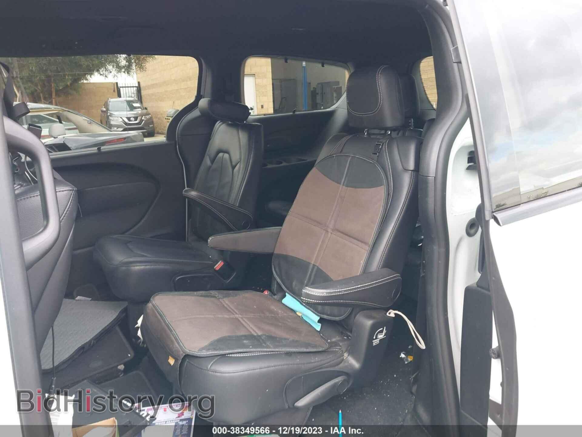 2019 CHRYSLER PACIFICA - VIN: 2C4RC1EG2KR549590 - Photo 8