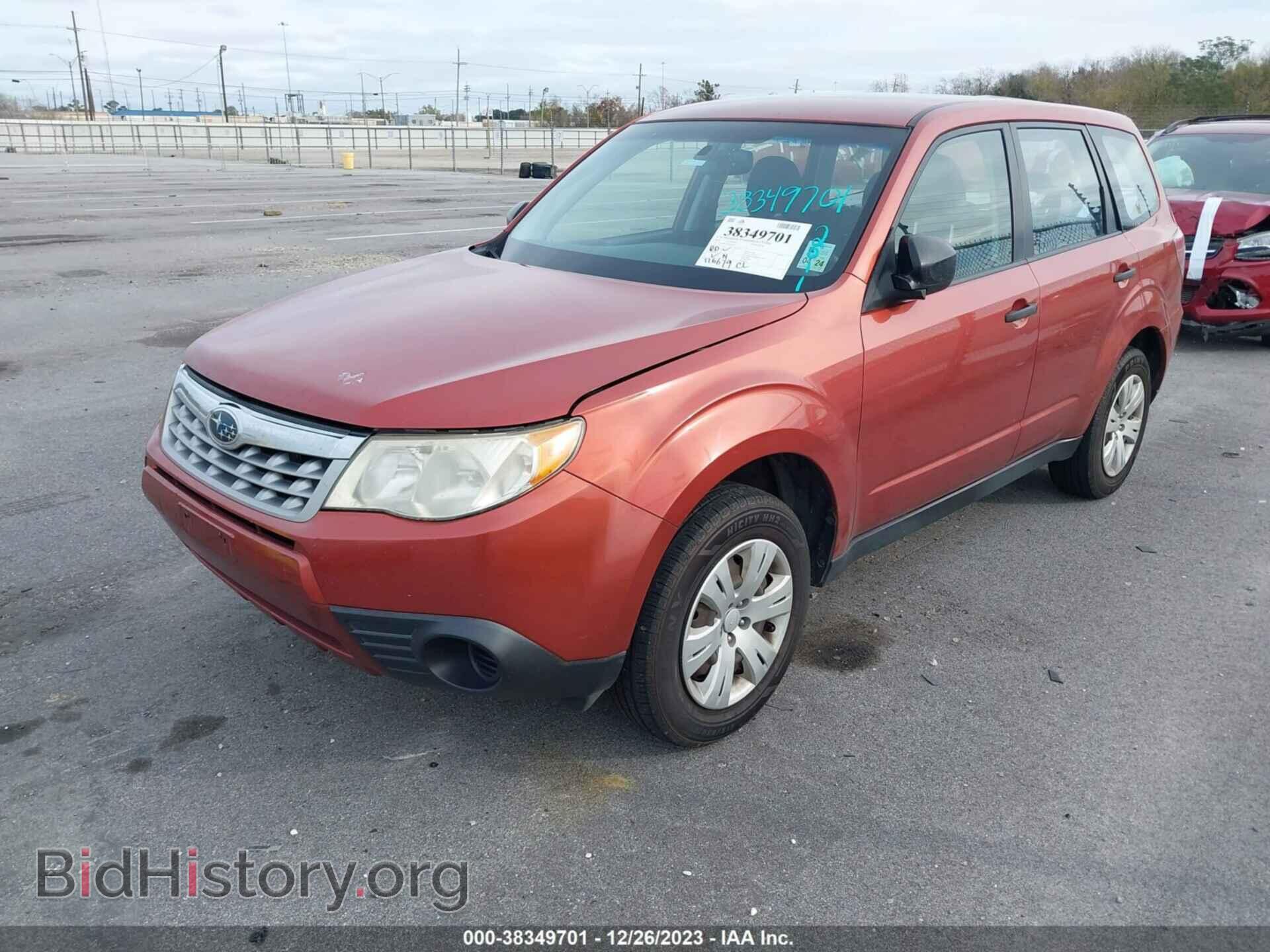 2011 SUBARU FORESTER - VIN: JF2SHBAC7BH736235 - Фото 2