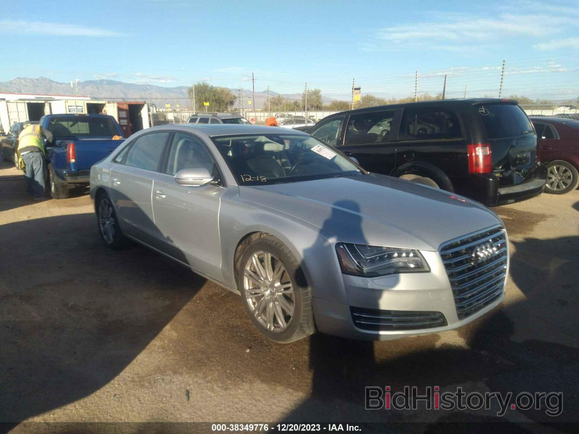 Photo WAURVAFDXCN020687 - AUDI A8 L 2012