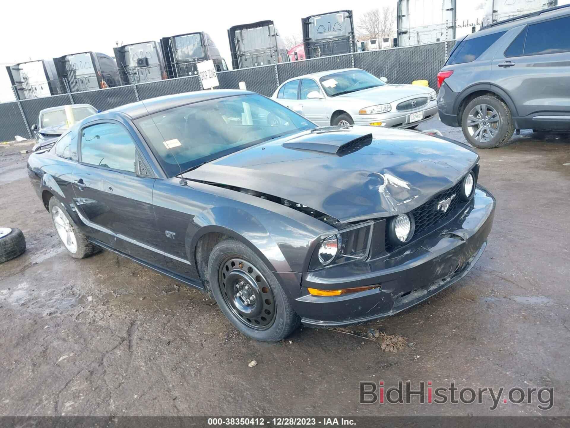 Photo 1ZVFT82H675299779 - FORD MUSTANG 2007