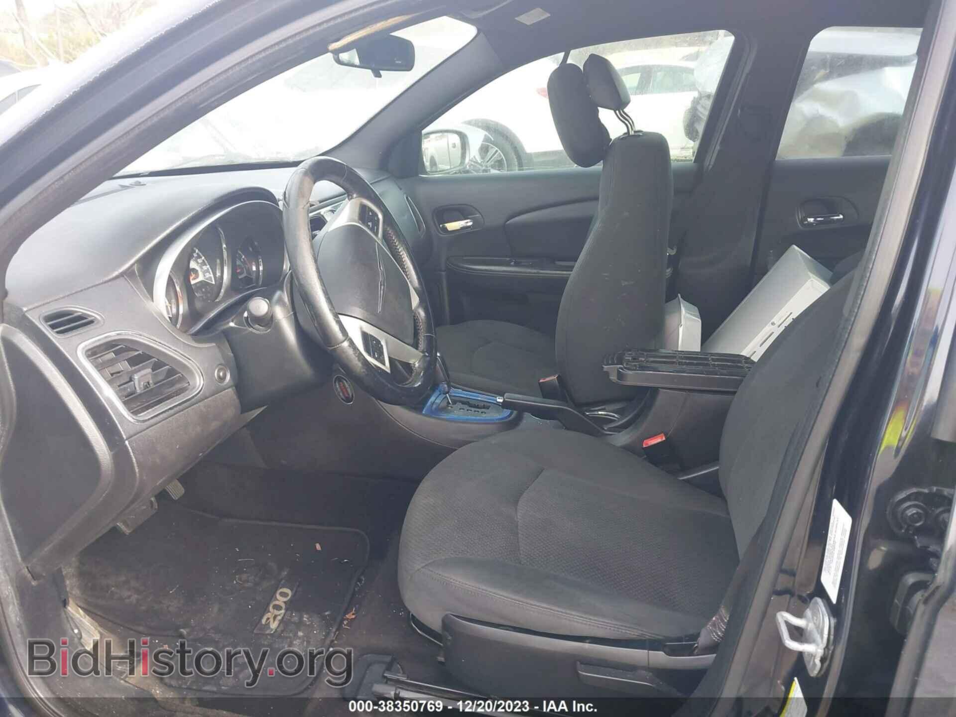 2011 CHRYSLER 200 - VIN: 1C3BC1FB1BN600468 - Фото 5