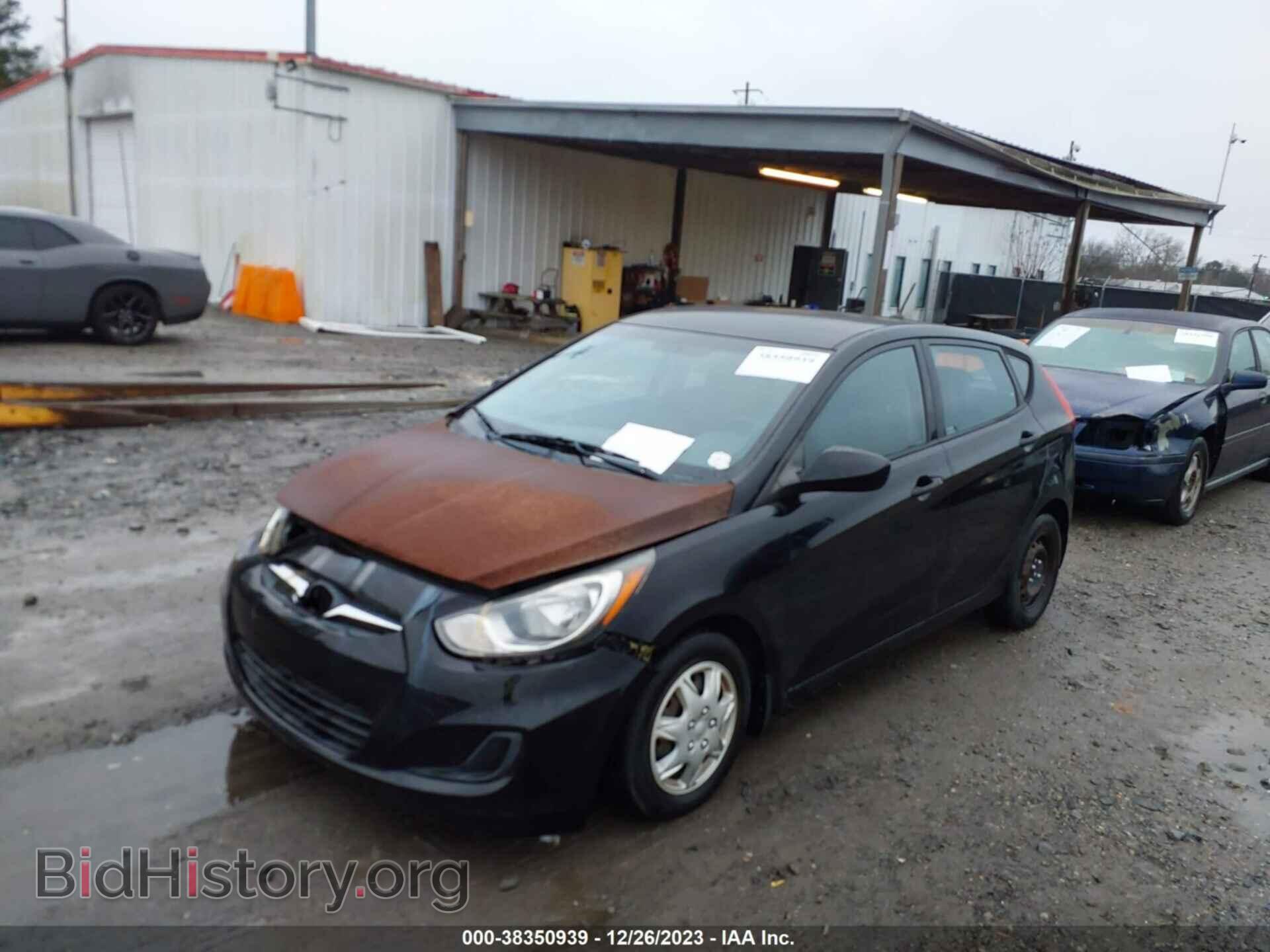 2013 HYUNDAI ACCENT - VIN: KMHCT5AE7DU094108 - Фото 2