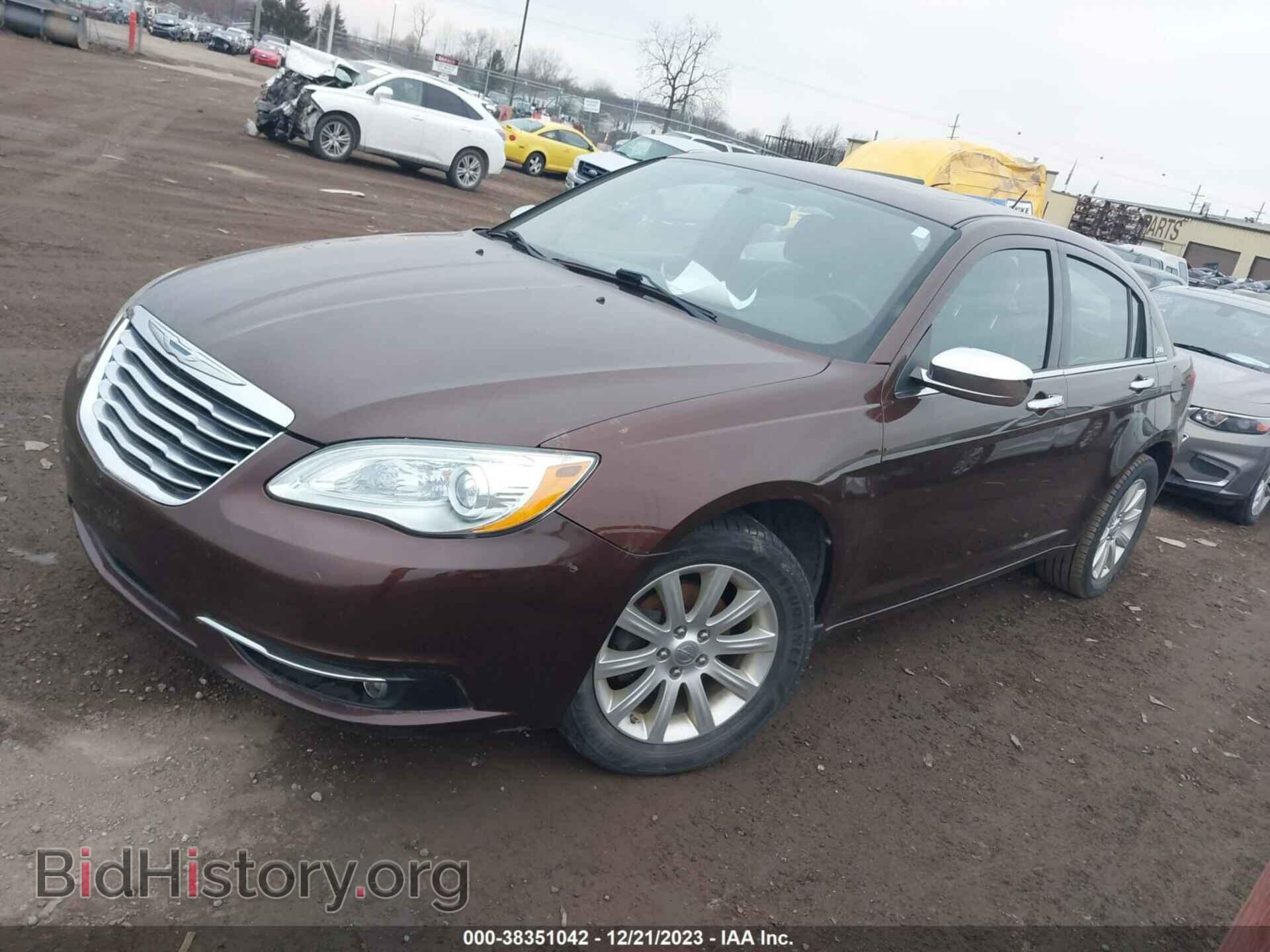 2013 CHRYSLER 200 - VIN: 1C3CCBCG4DN504752 - Photo 2