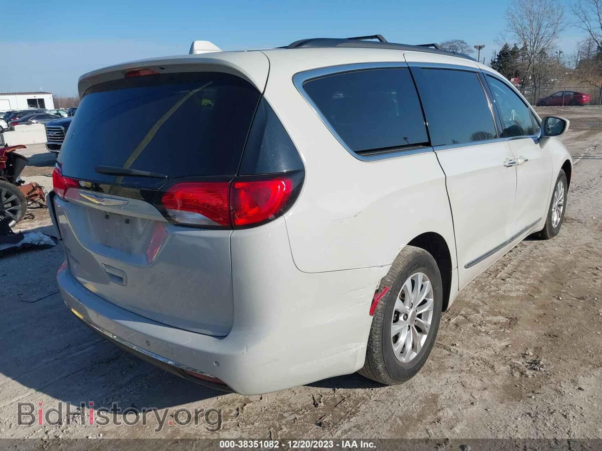 2017 CHRYSLER PACIFICA - VIN: 2C4RC1BG8HR795217 - Фото 4