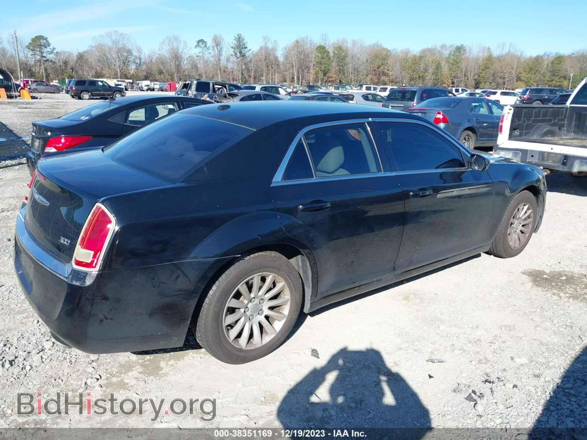 2012 CHRYSLER 300 - VIN: 2C3CCAAG4CH118000 - Фото 4