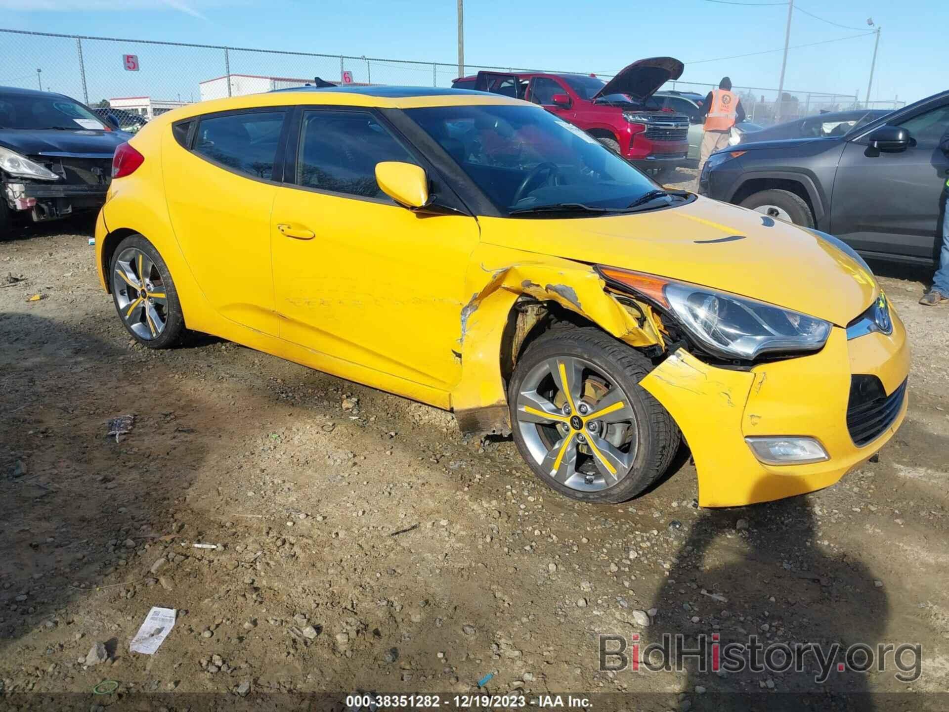 Photo KMHTC6AD5DU096338 - HYUNDAI VELOSTER 2013