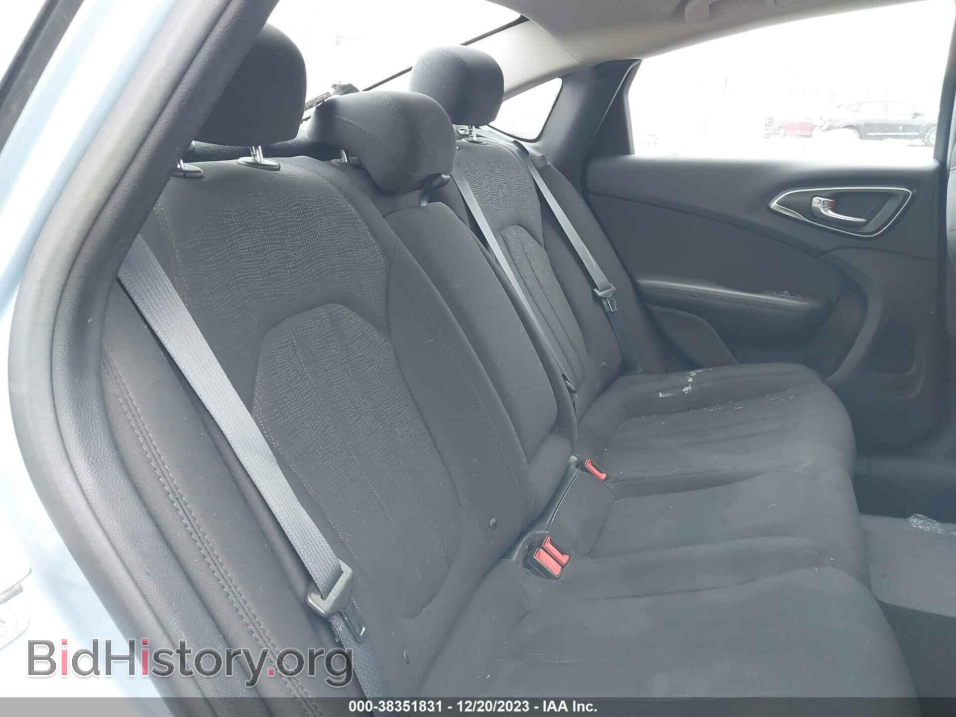 2015 CHRYSLER 200 - VIN: 1C3CCCABXFN759373 - Фото 8