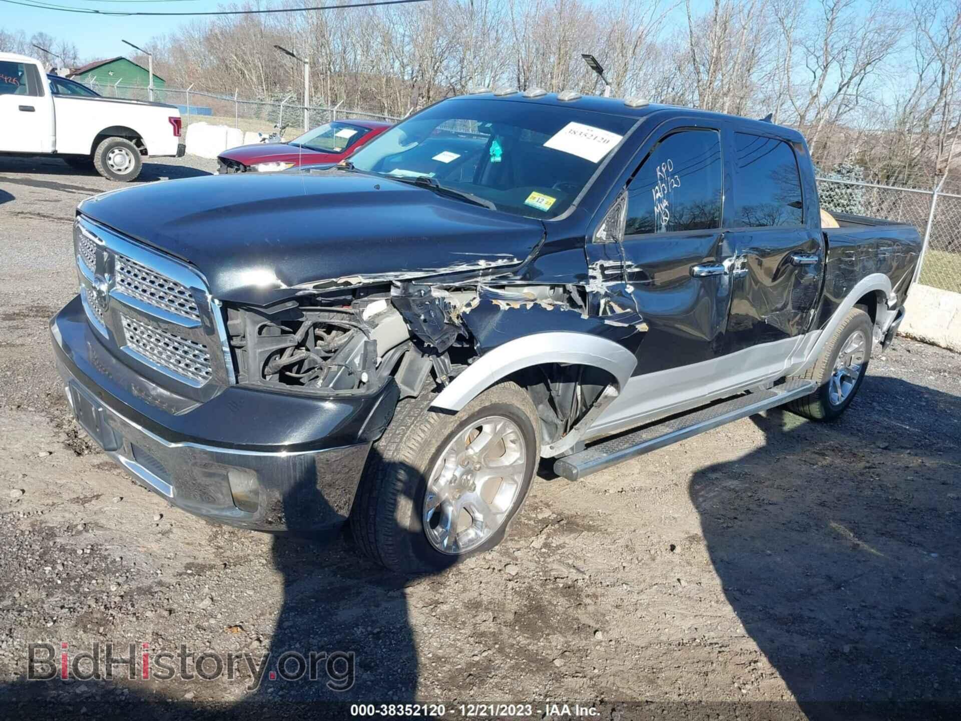 2017 RAM 1500 - VIN: 1C6RR7NT9HS529396 - Фото 2