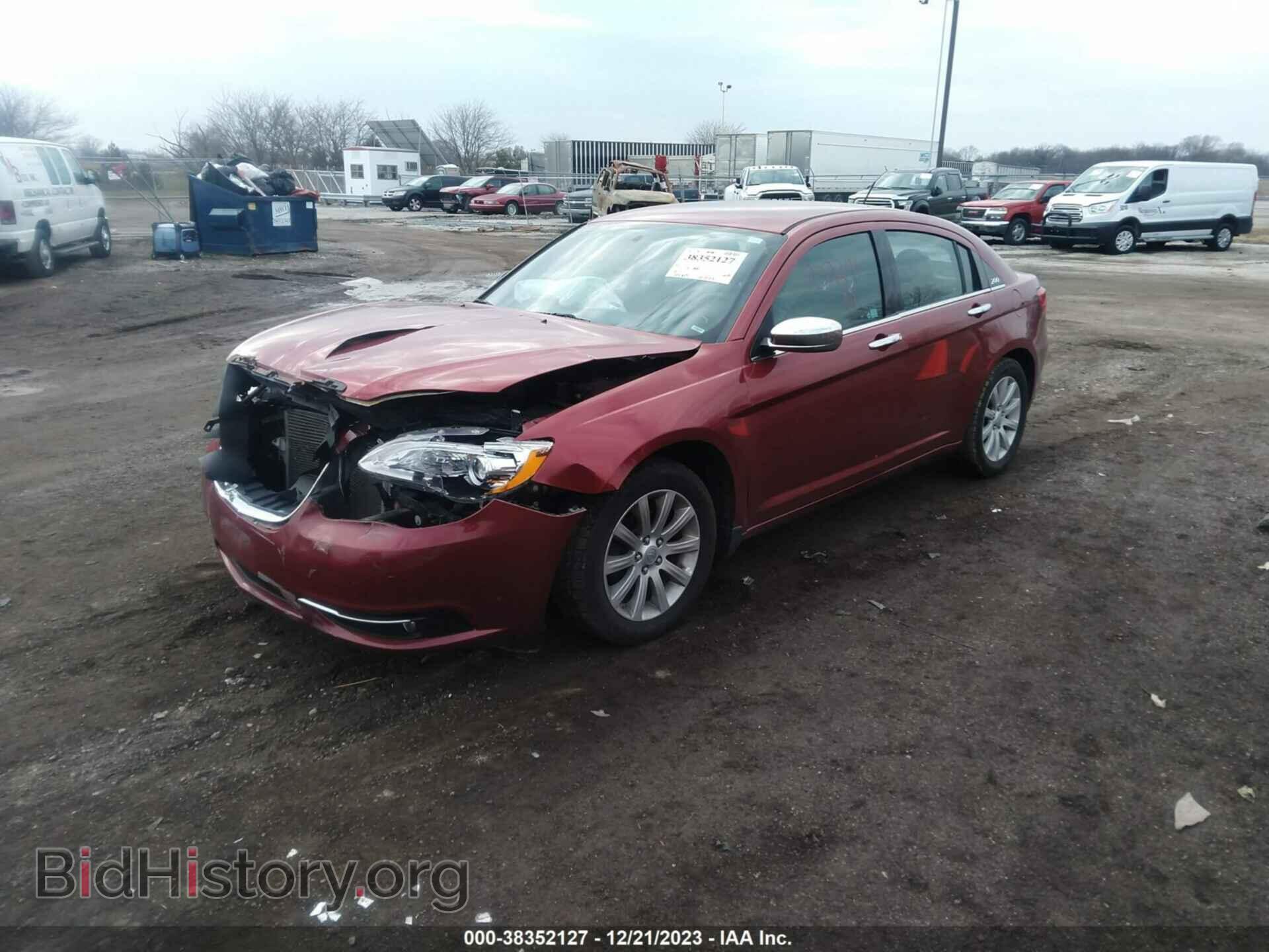 2014 CHRYSLER 200 - VIN: 1C3CCBCG9EN158683 - Фото 2