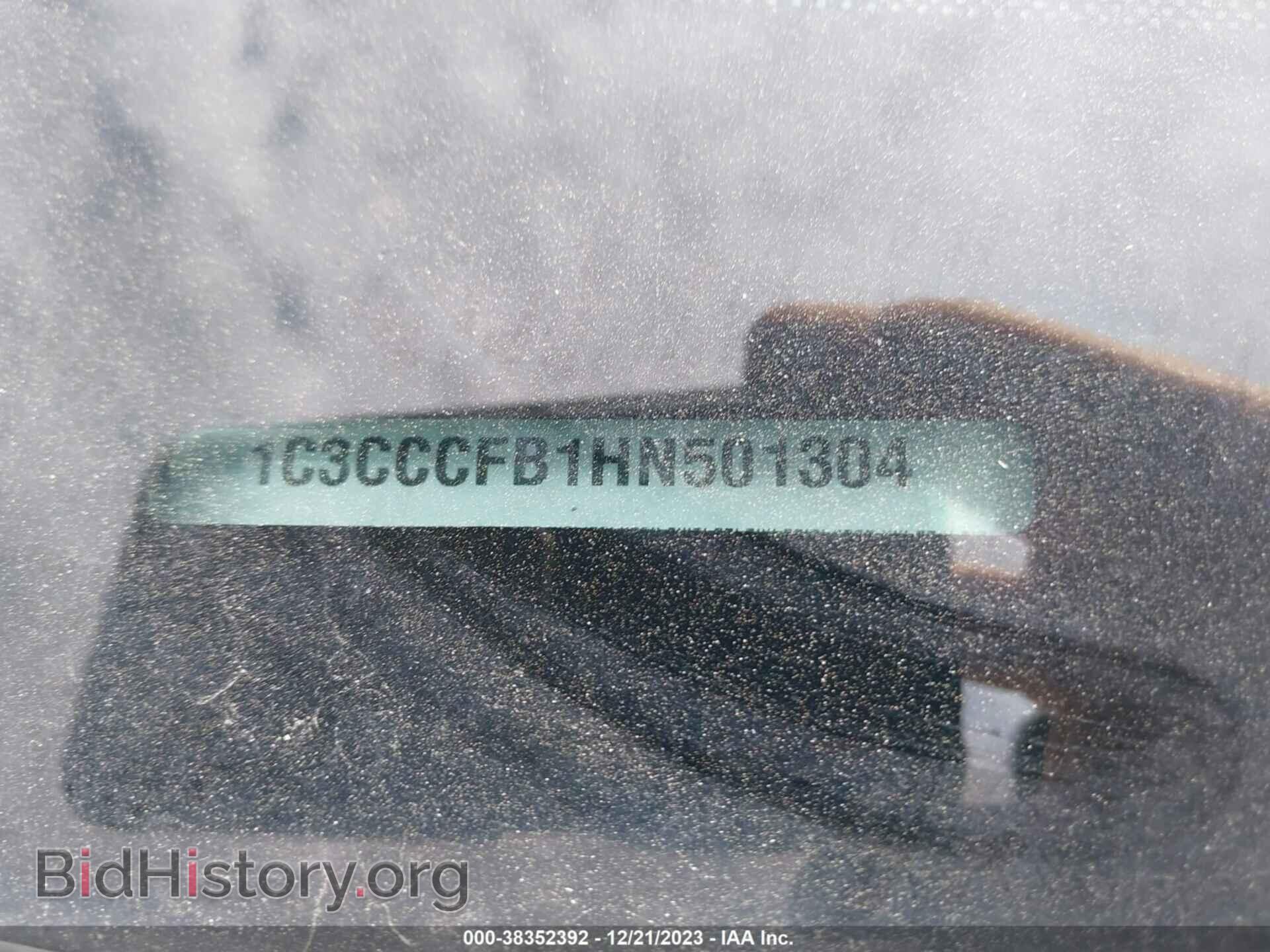 2017 CHRYSLER 200 - VIN: 1C3CCCFB1HN501304 - Фото 9