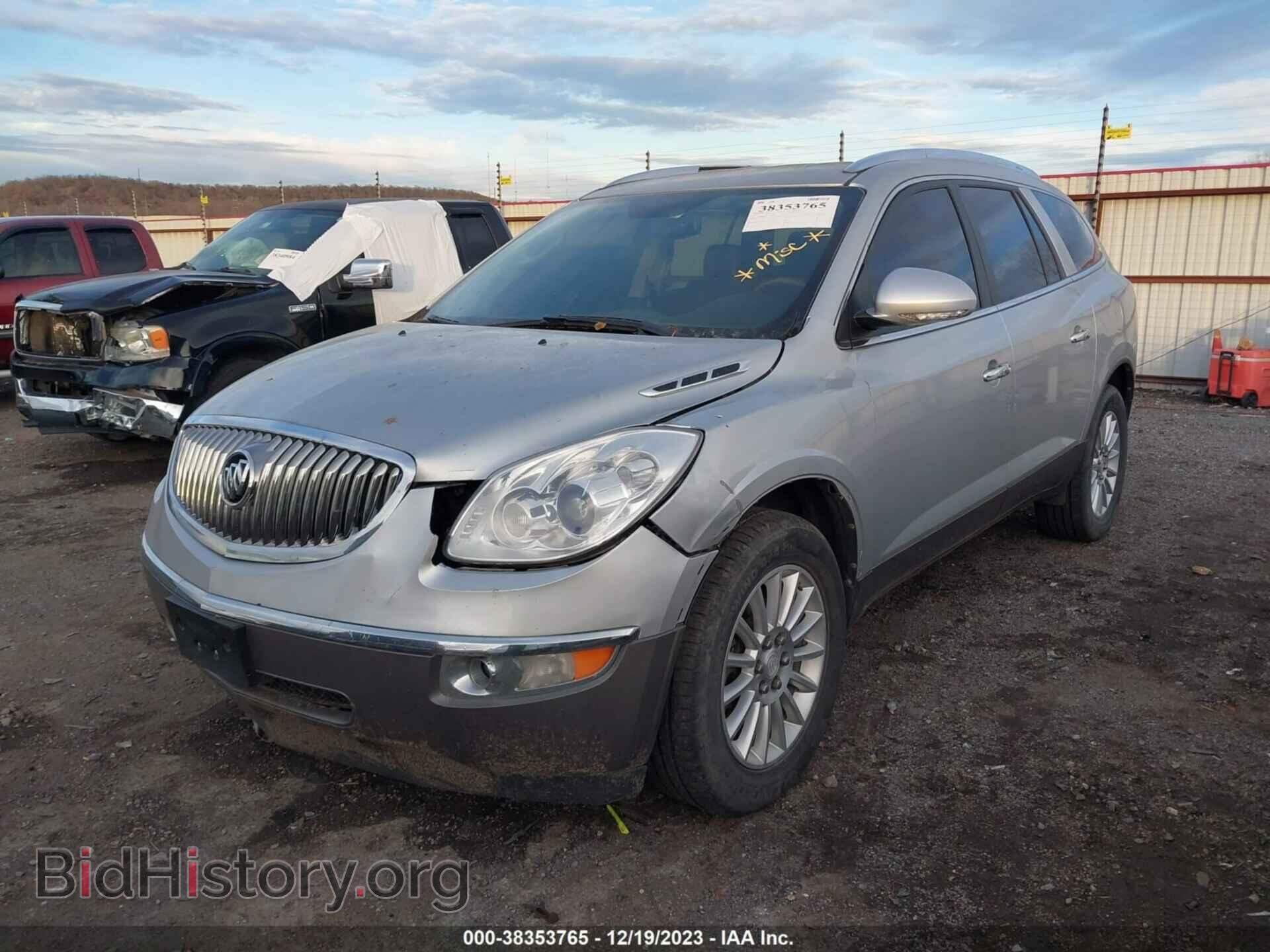 2012 BUICK ENCLAVE - VIN: 5GAKRCED5CJ110103 - Photo 2