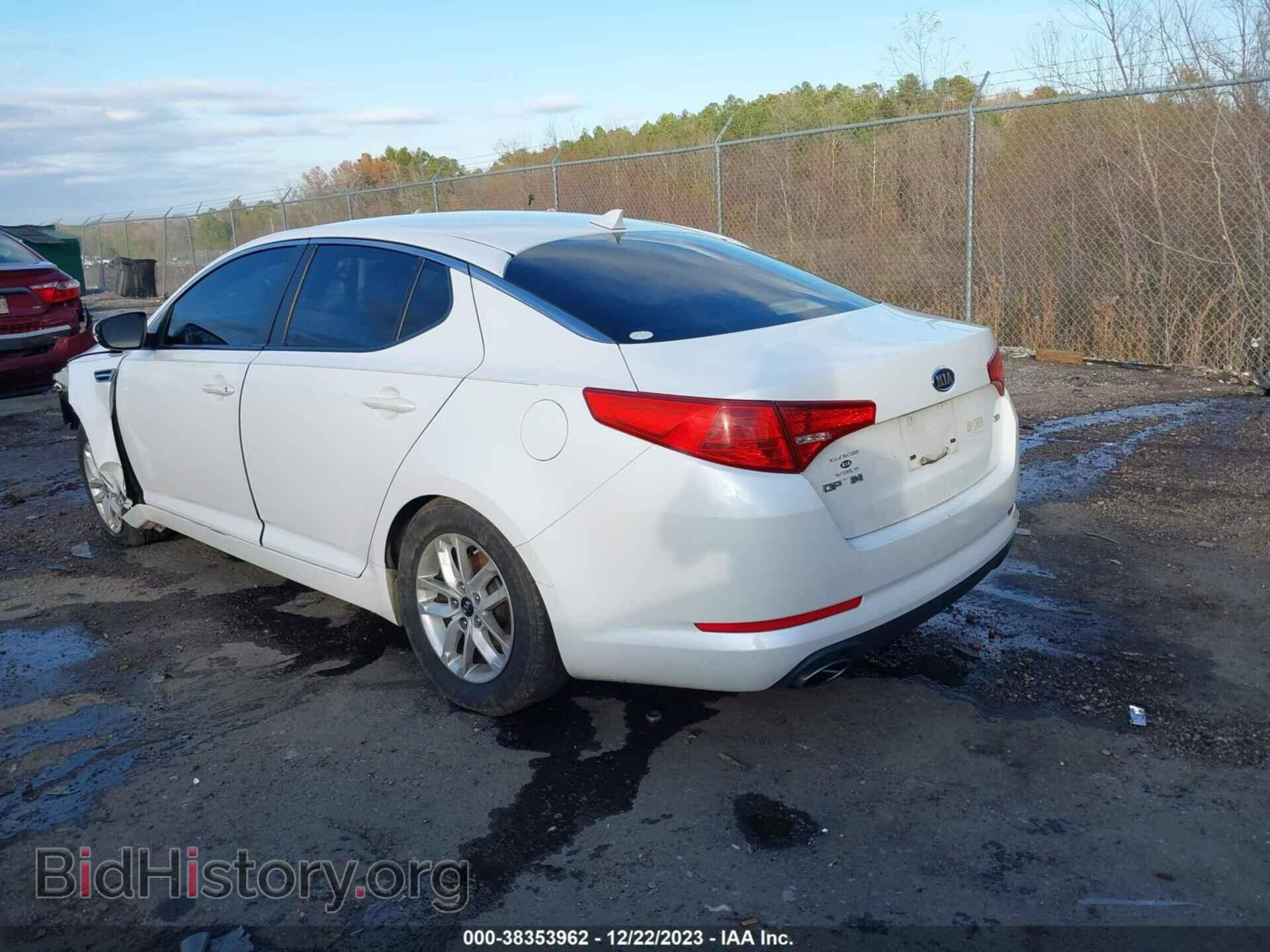 2011 KIA OPTIMA - VIN: KNAGM4A79B5055152 - Фото 3