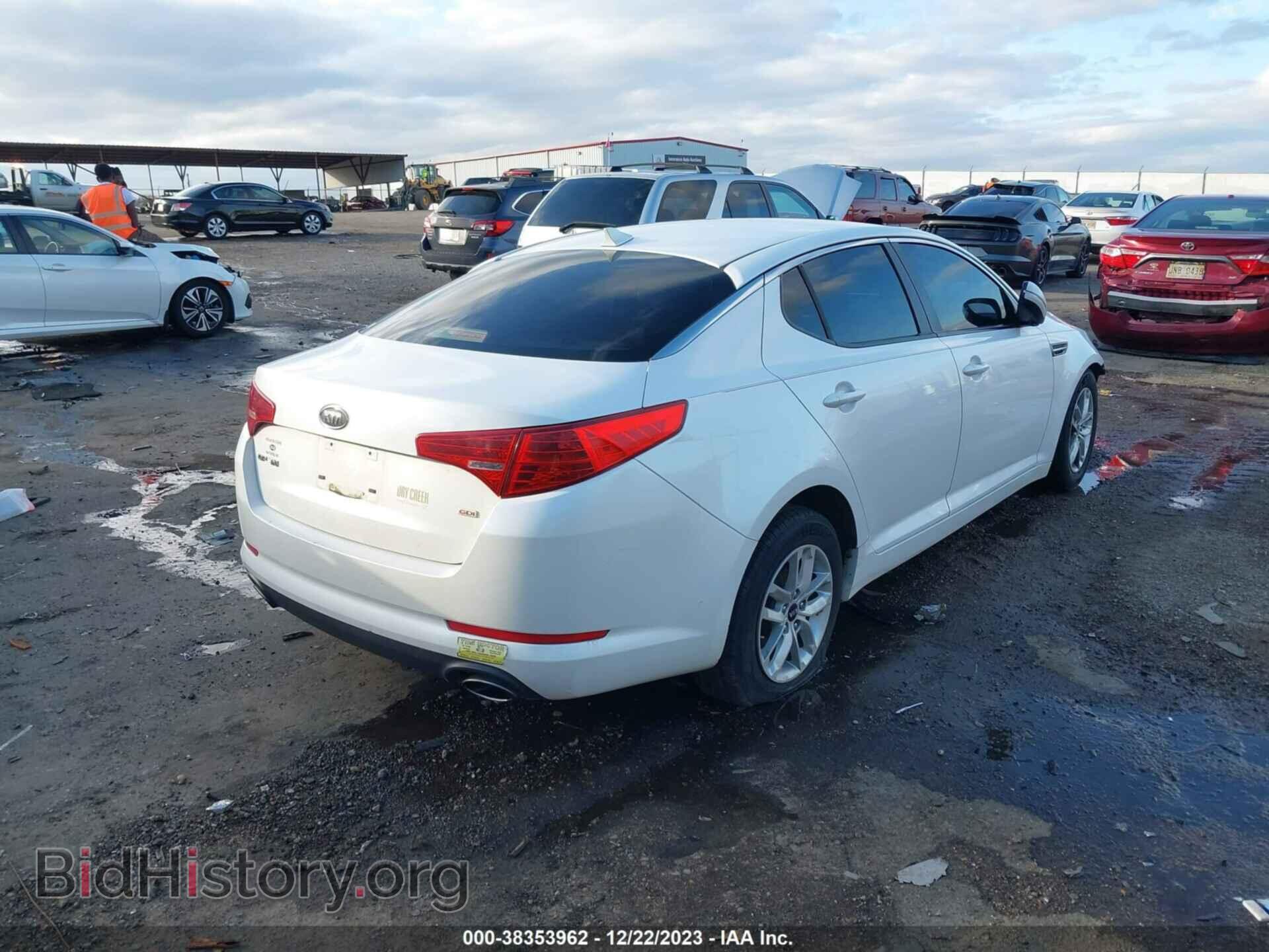 2011 KIA OPTIMA - VIN: KNAGM4A79B5055152 - Фото 4