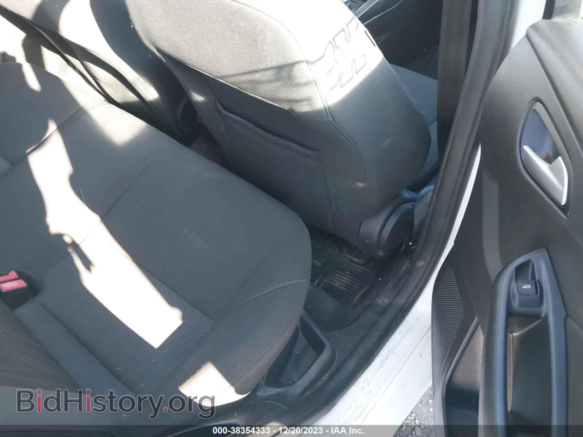 2016 FORD FOCUS - VIN: 1FADP3F26GL229630 - Photo 8