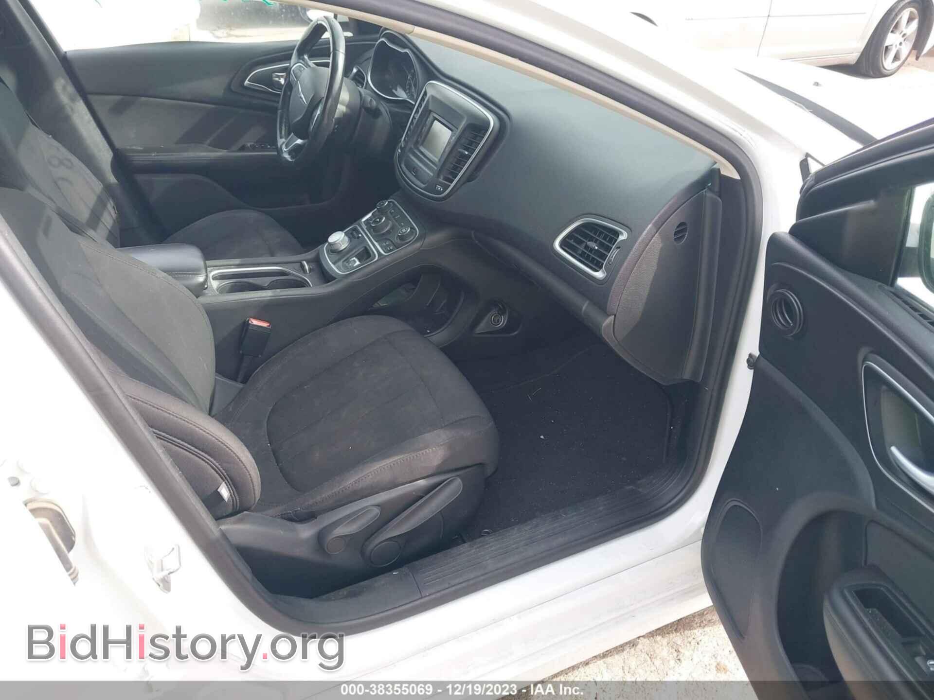 2015 CHRYSLER 200 - VIN: 1C3CCCAB4FN593867 - Photo 5