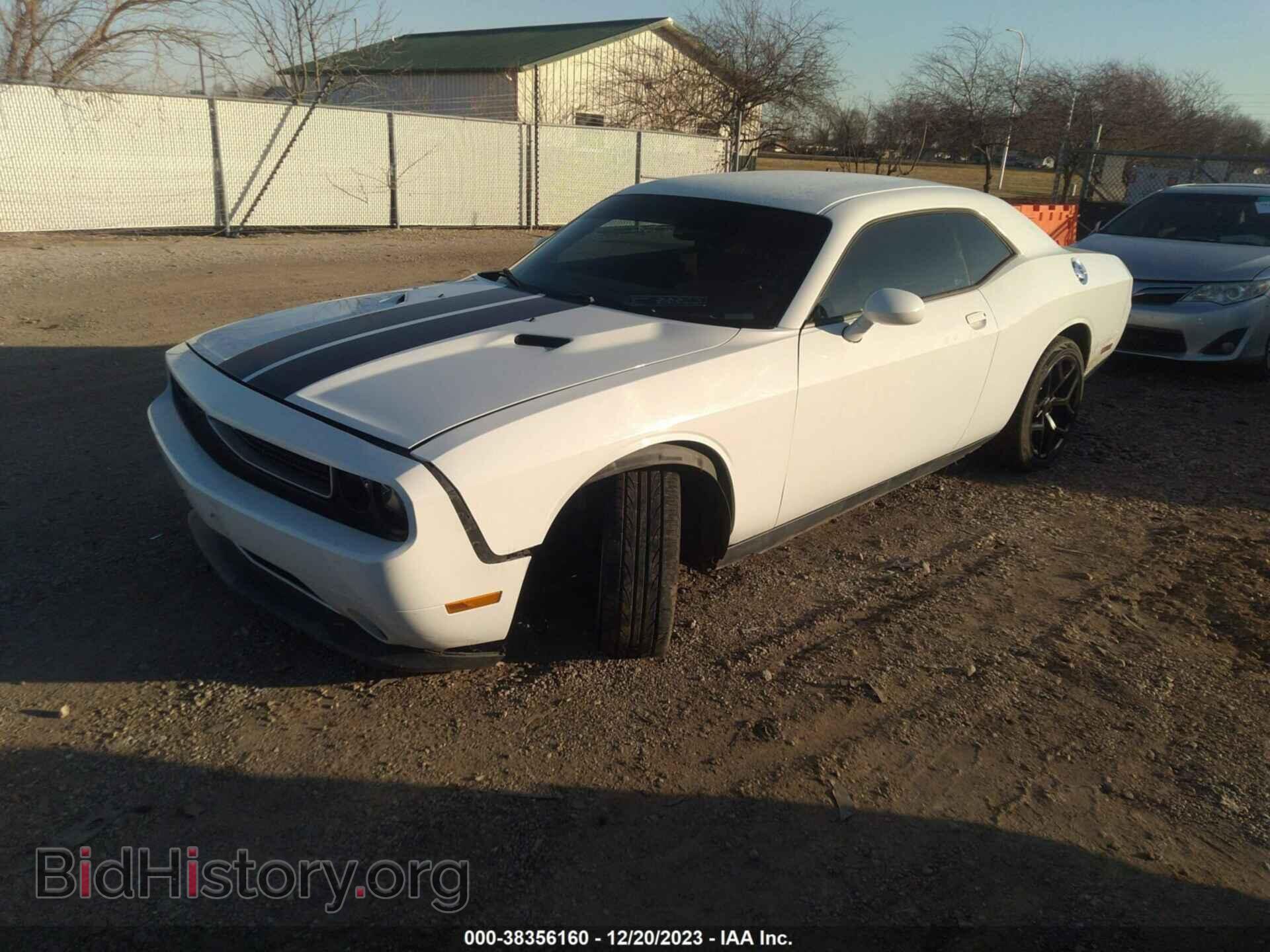 2014 DODGE CHALLENGER - VIN: 2C3CDYAG4EH298801 - Фото 2