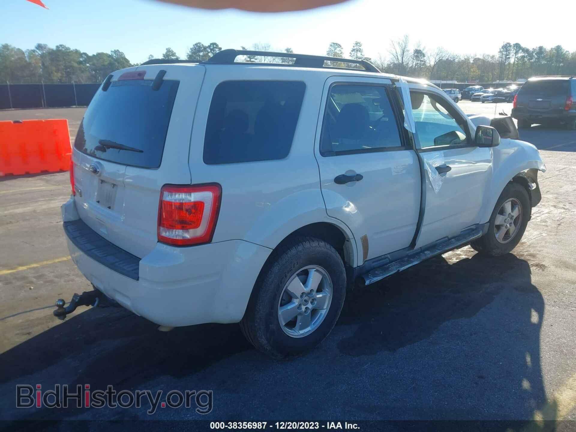 2011 FORD ESCAPE - VIN: 1FMCU0D75BKB50990 - Photo 4