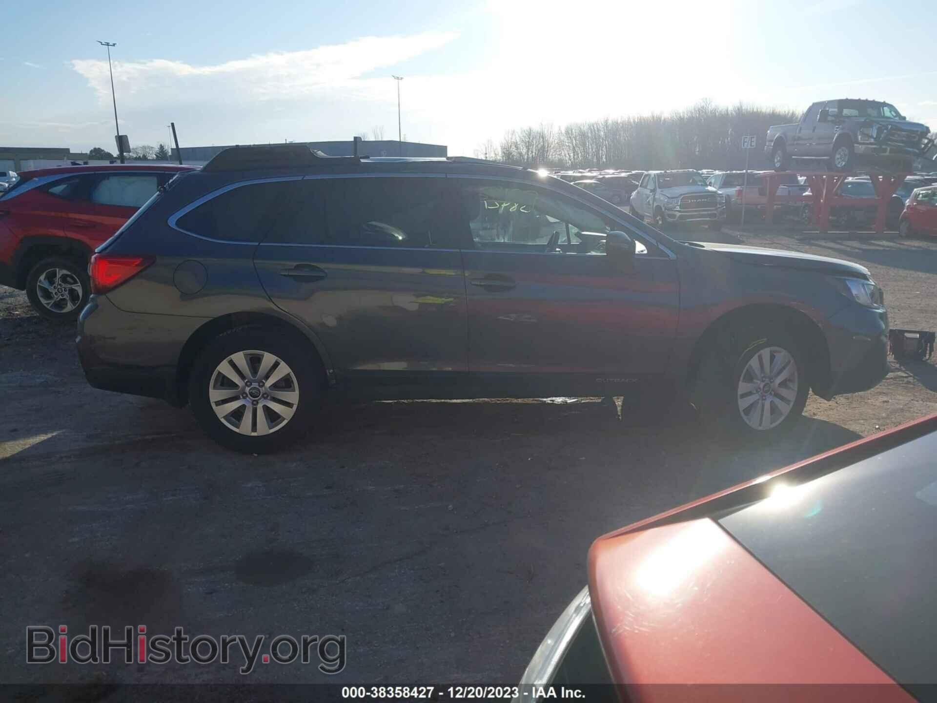 2018 SUBARU OUTBACK - VIN: 4S4BSAHCXJ3364154 - Фото 13