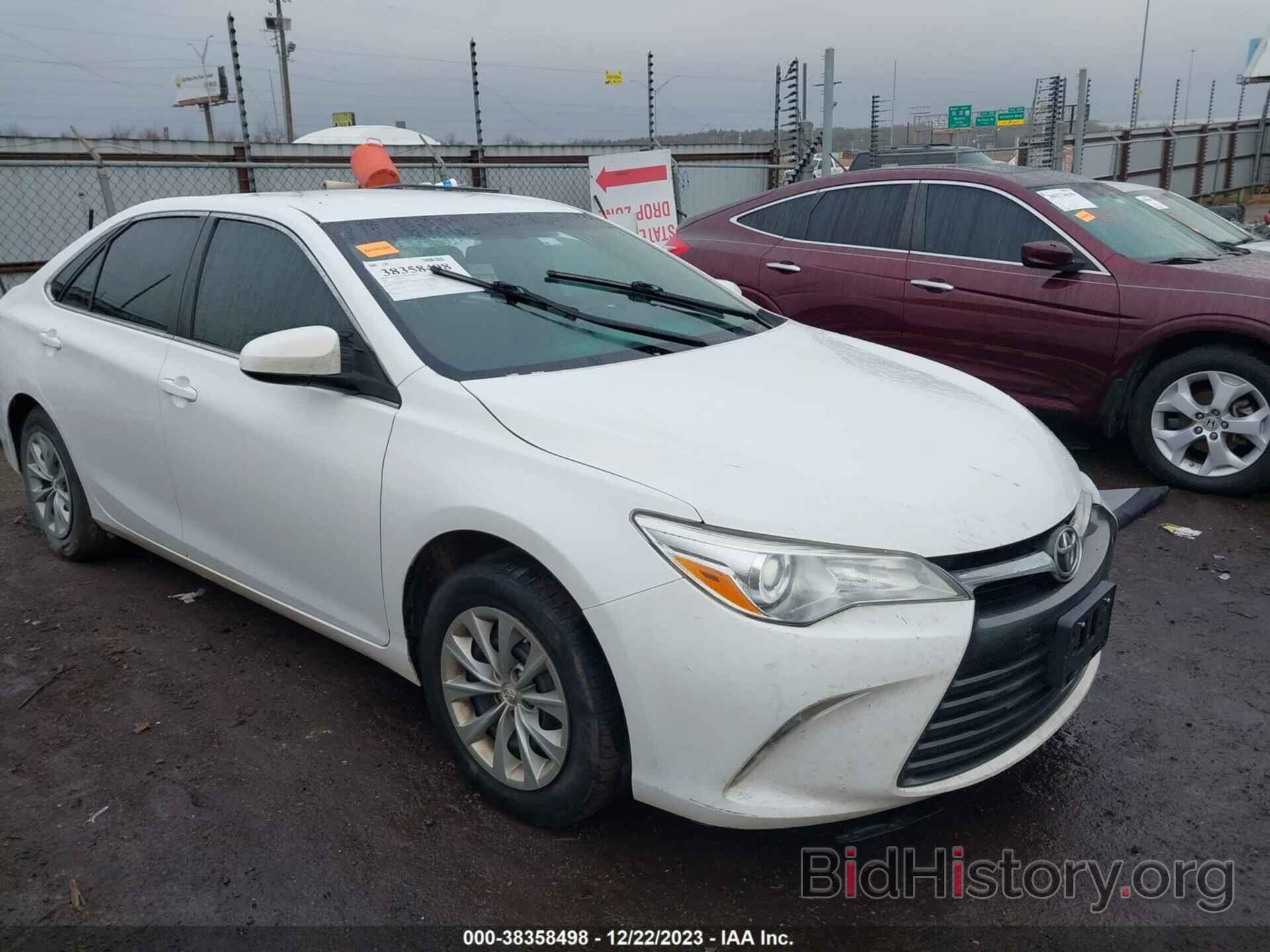 Photo 4T1BF1FK2HU318613 - TOYOTA CAMRY 2017