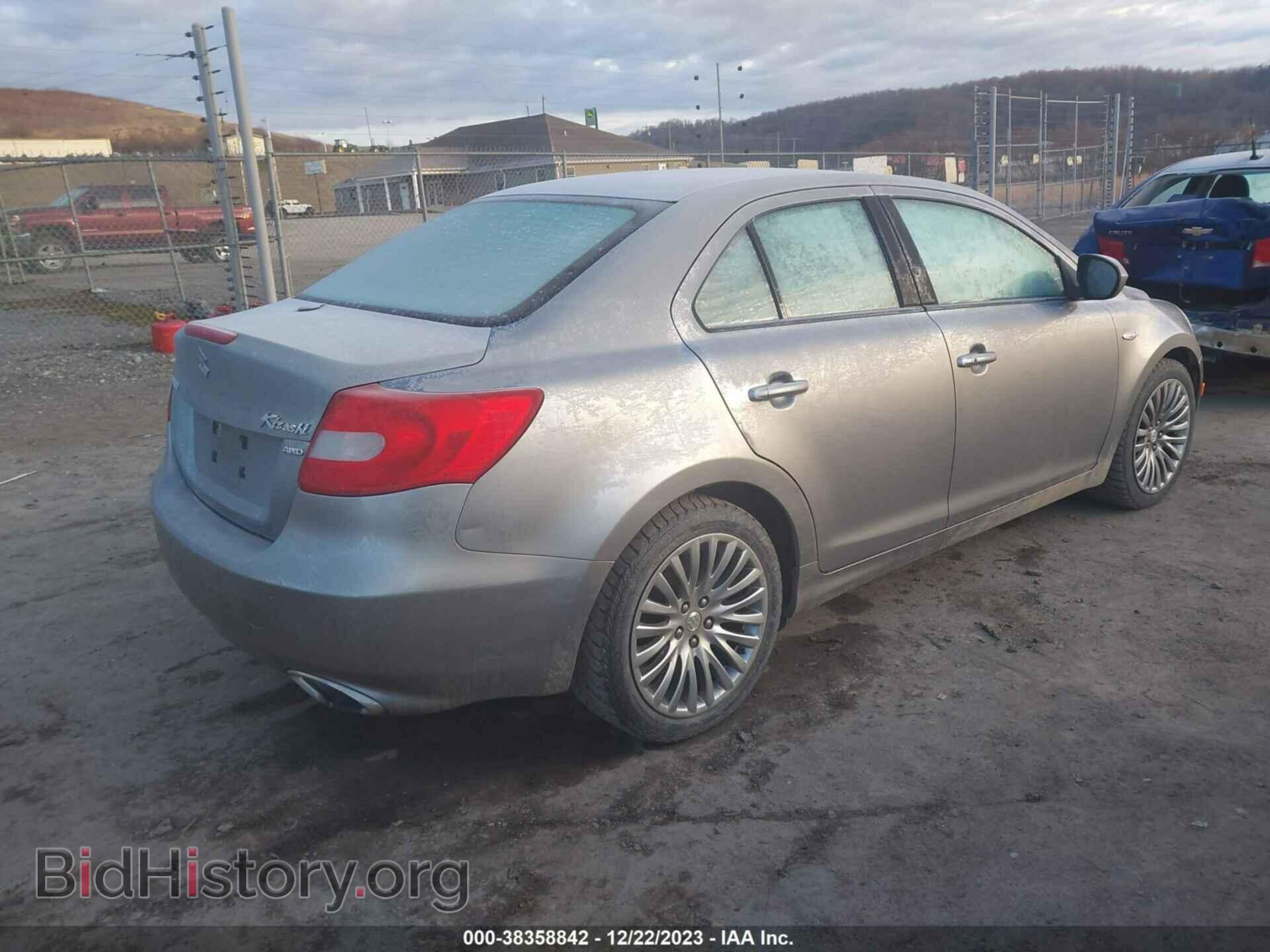 2011 SUZUKI KIZASHI - VIN: JS2RF9A36B6110186 - Photo 4