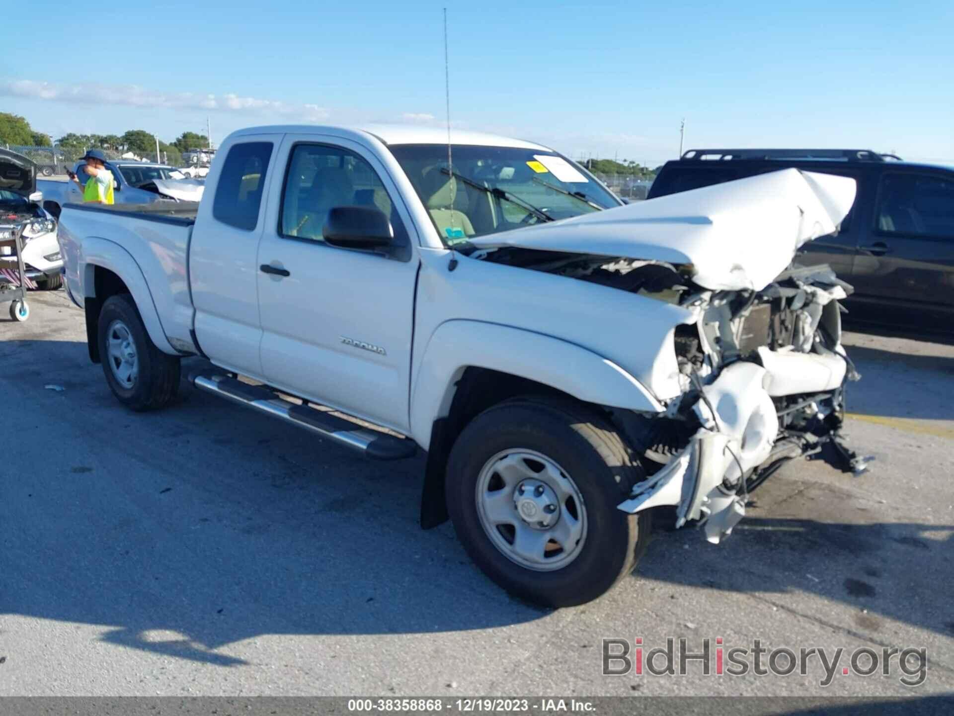 Photo 5TFTX4GN6BX003450 - TOYOTA TACOMA 2011