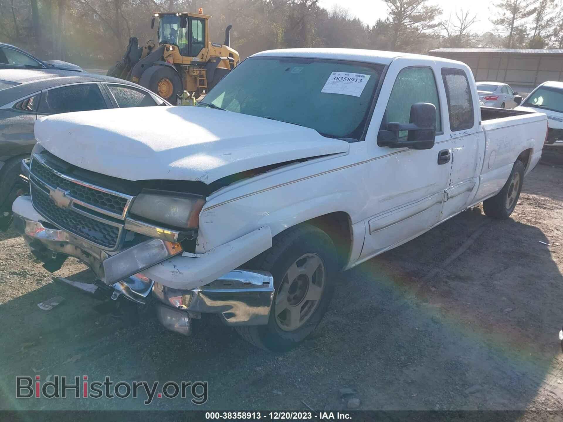 2006 CHEVROLET SILVERADO 1500 - VIN: 1GCEC19T46E150933 - Фото 2
